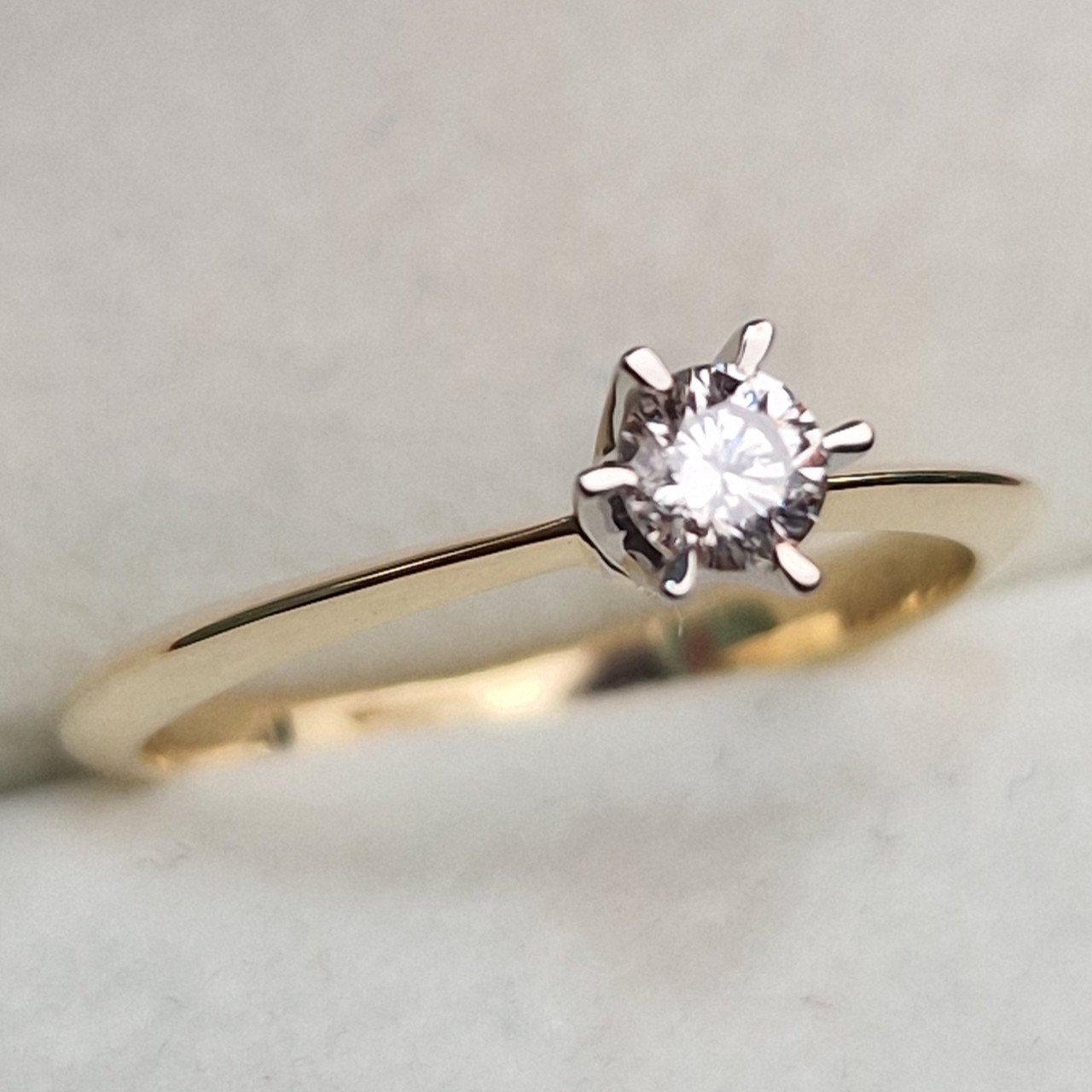 Кольцо Deimantas 100592996 16,5р 1,75гр 0,195ct. купить,NaN