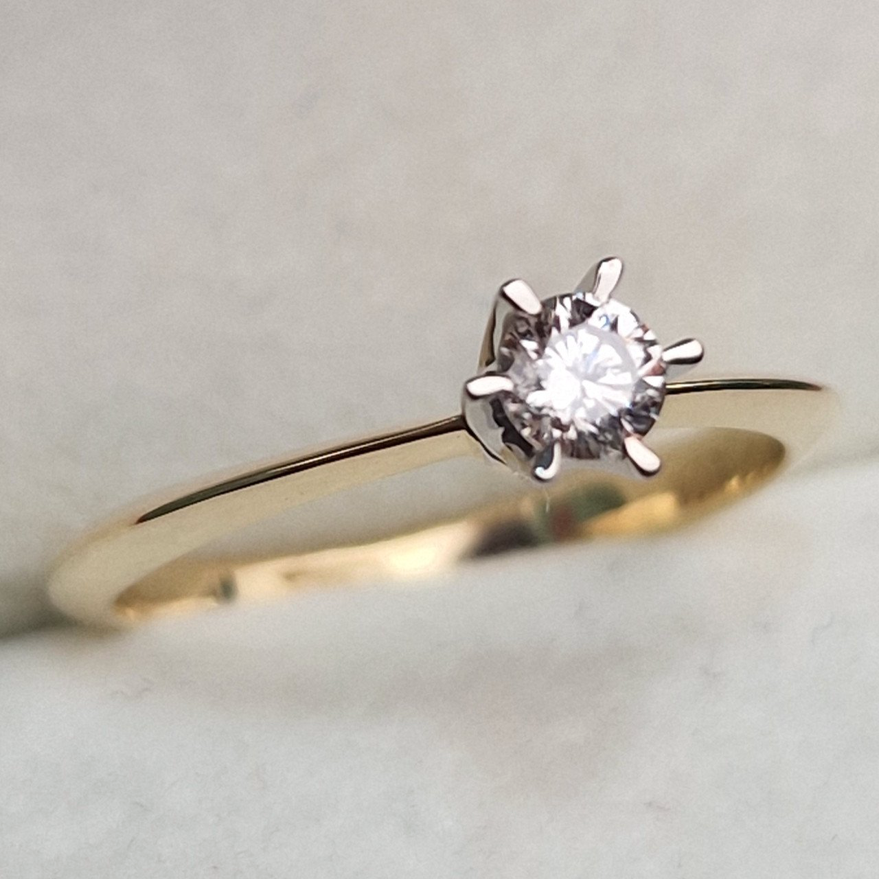 Кольцо Deimantas 100592996 16,5р 1,75гр 0,195ct. купить,NaN
