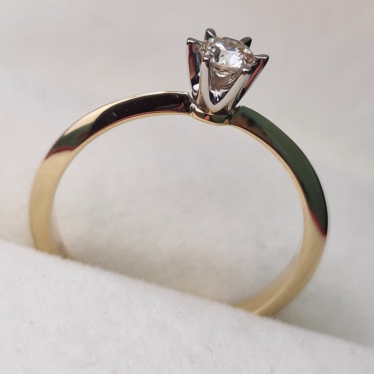 Кольцо Deimantas 100592680 16,5р 1,8гр 0,185ct. купить,NaN