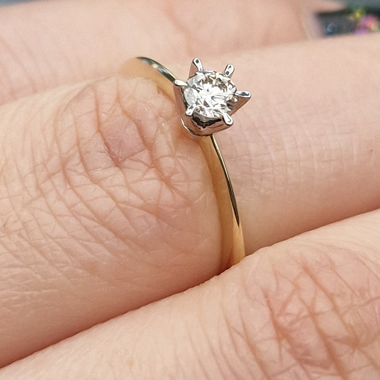 Кольцо Deimantas 100592996 16,5р 1,75гр 0,195ct. купить,NaN