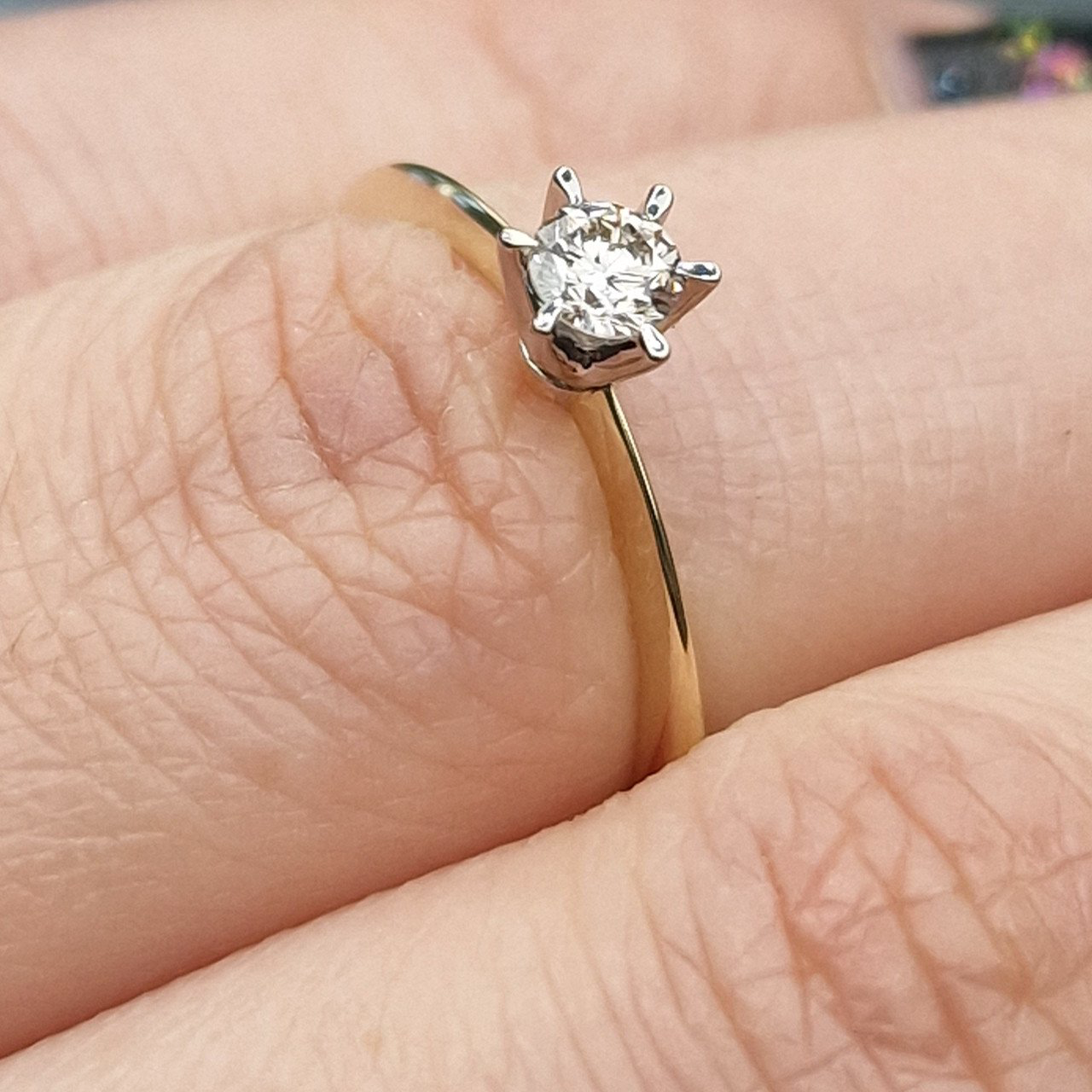 Кольцо Deimantas 100592996 16,5р 1,75гр 0,195ct. купить,NaN