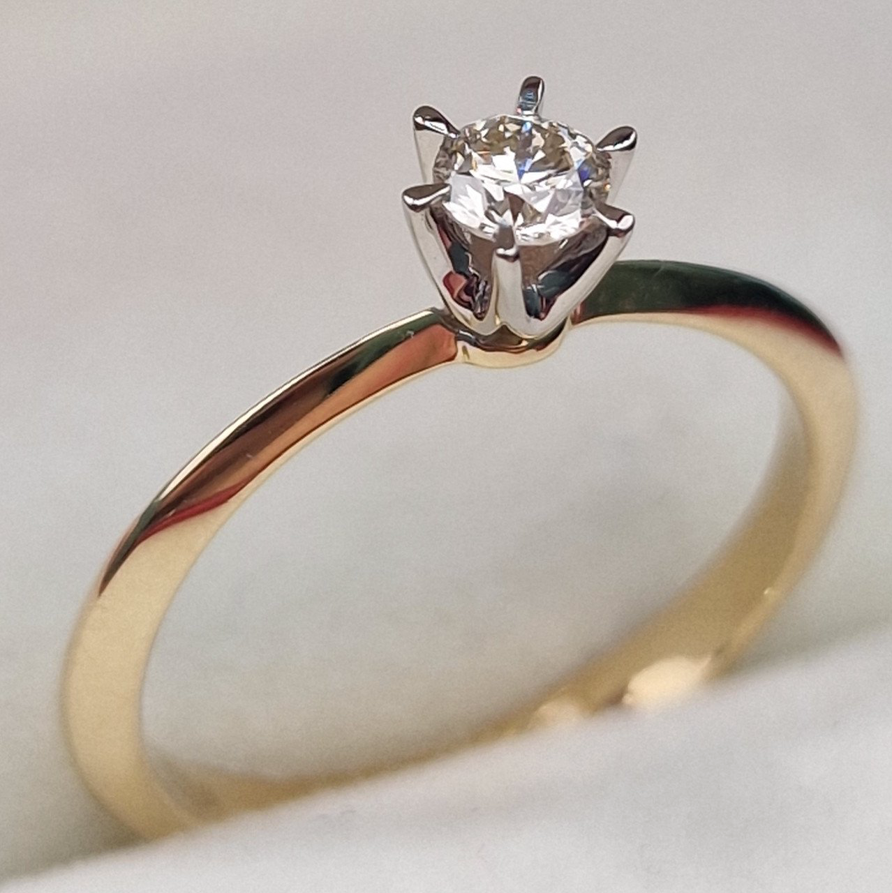 Кольцо Deimantas 100592680 16,5р 1,8гр 0,185ct. купить,NaN