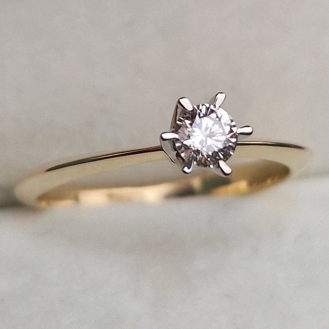 Кольцо Deimantas 100592996 16,5р 1,75гр 0,195ct. купить,NaN
