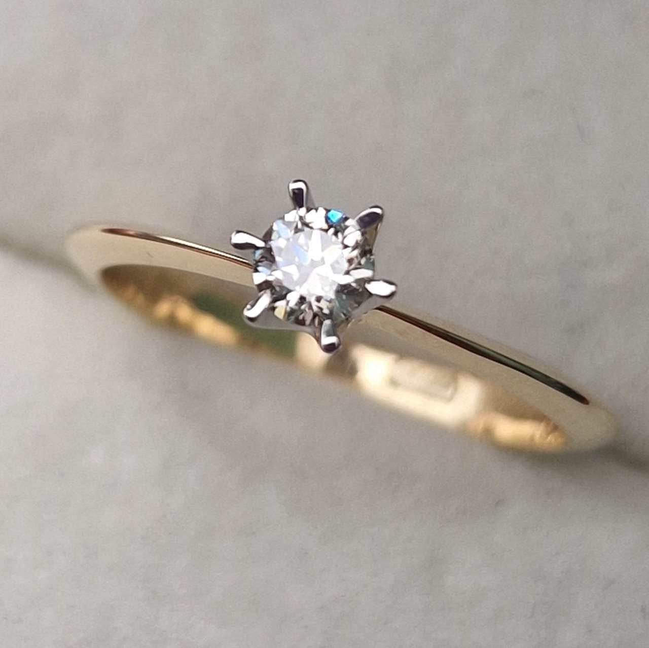 Кольцо Deimantas 100592680 16,5р 1,8гр 0,185ct. купить,NaN