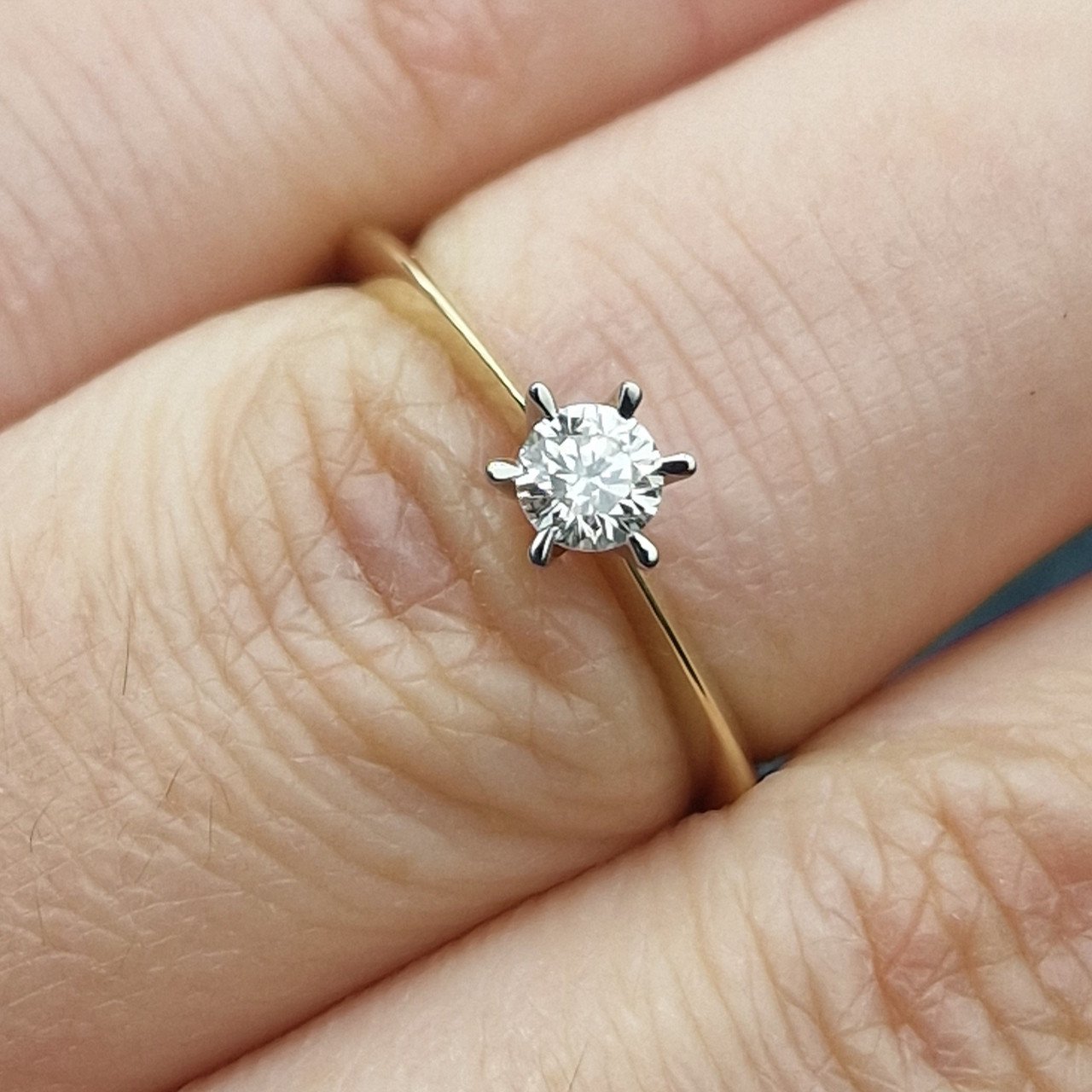 Кольцо Deimantas 100592996 16,5р 1,75гр 0,195ct. купить,NaN