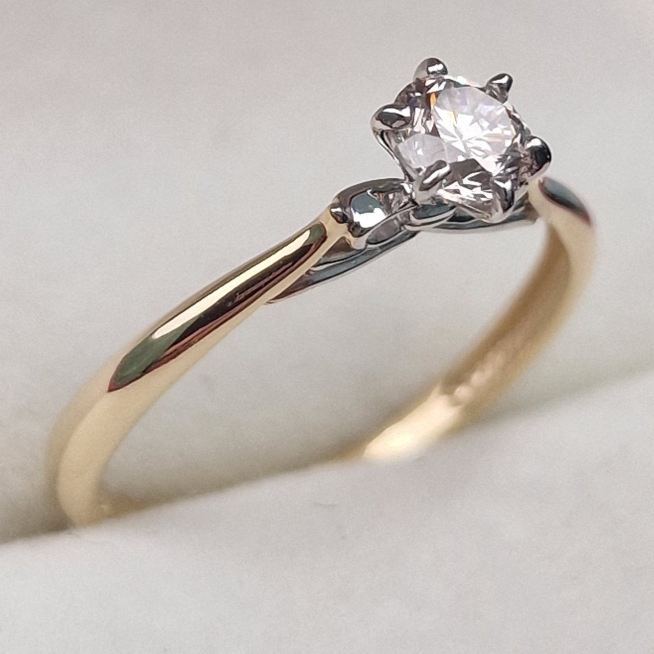 Кольцо Deimantas 100581322 17р 1,33гр 0,40ct. купить,NaN