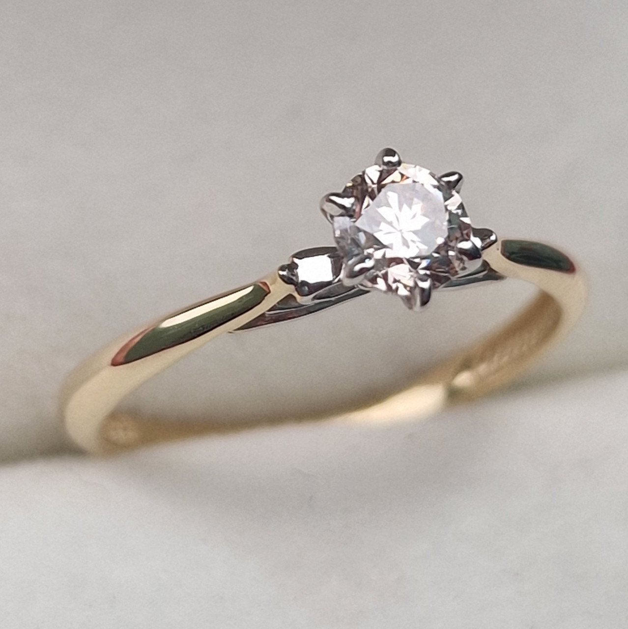 Кольцо Deimantas 100581322 17р 1,33гр 0,40ct. купить,NaN