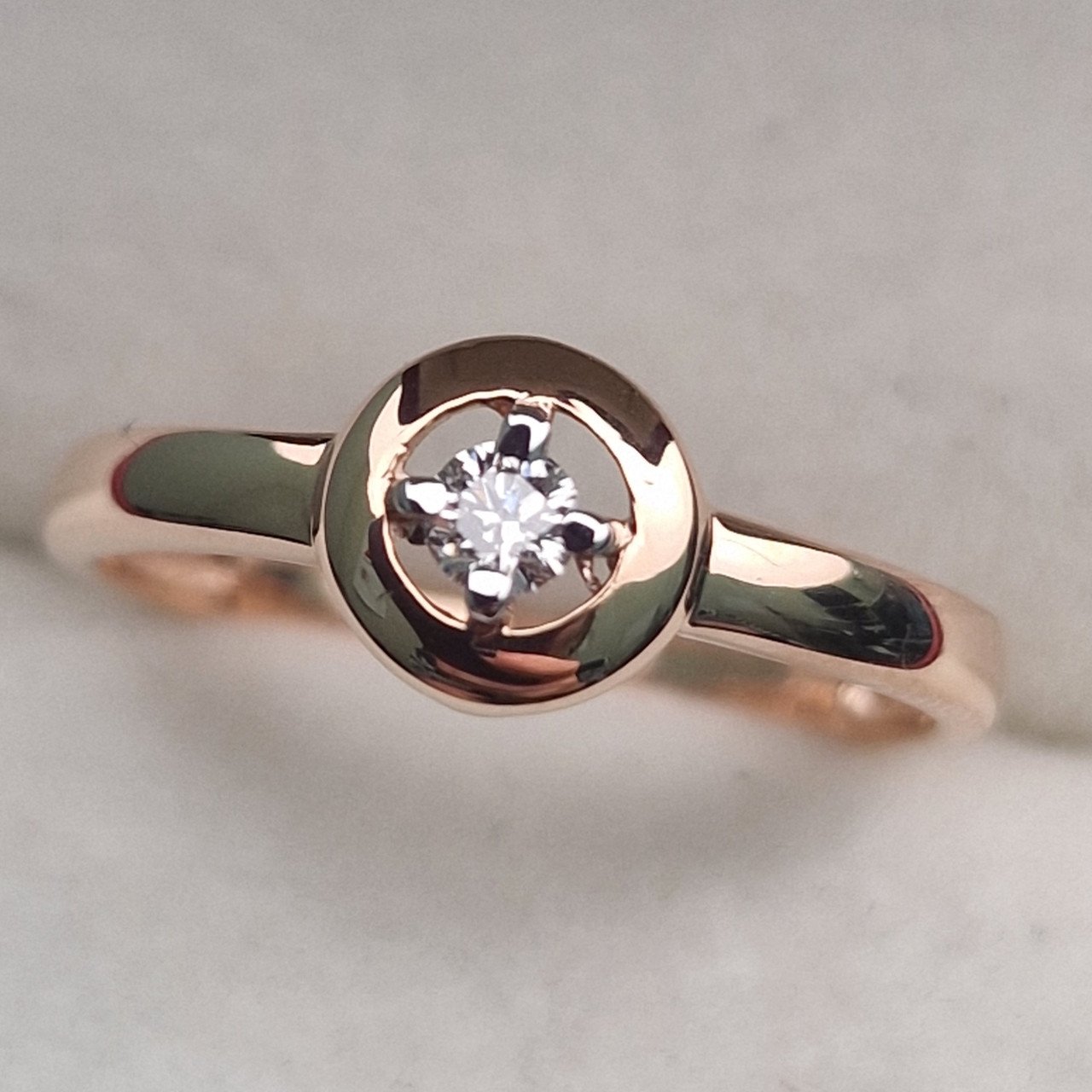 Кольцо Deimantas 100591556 16,5р 1,74гр 0,08ct. купить,NaN