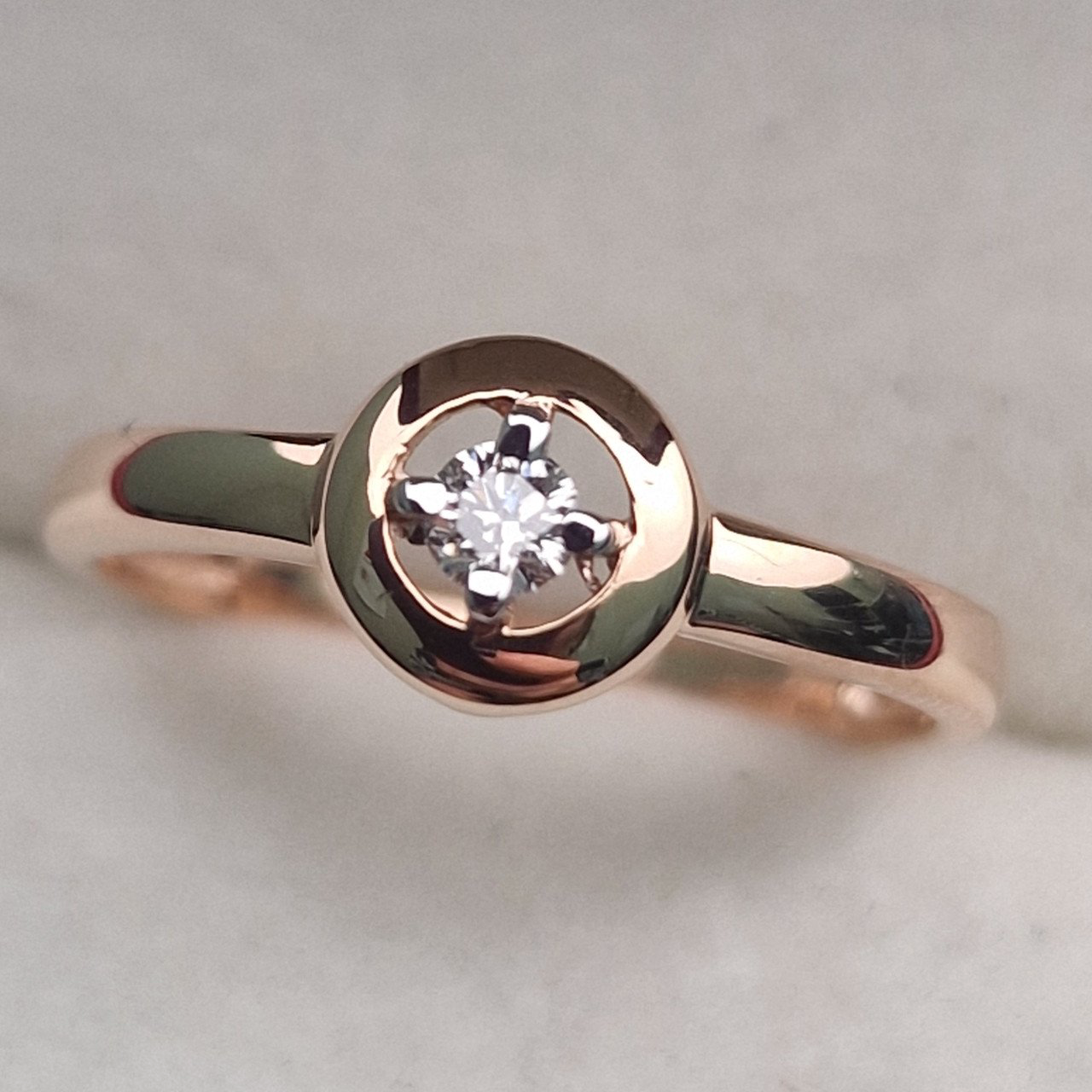 Кольцо Deimantas 100591556 16,5р 1,74гр 0,08ct. купить,NaN