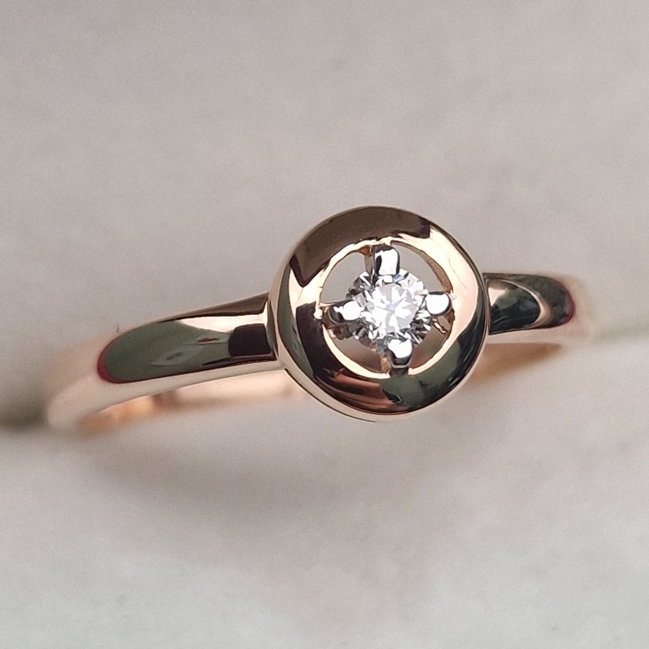Кольцо Deimantas 100591556 16,5р 1,74гр 0,08ct. купить,NaN