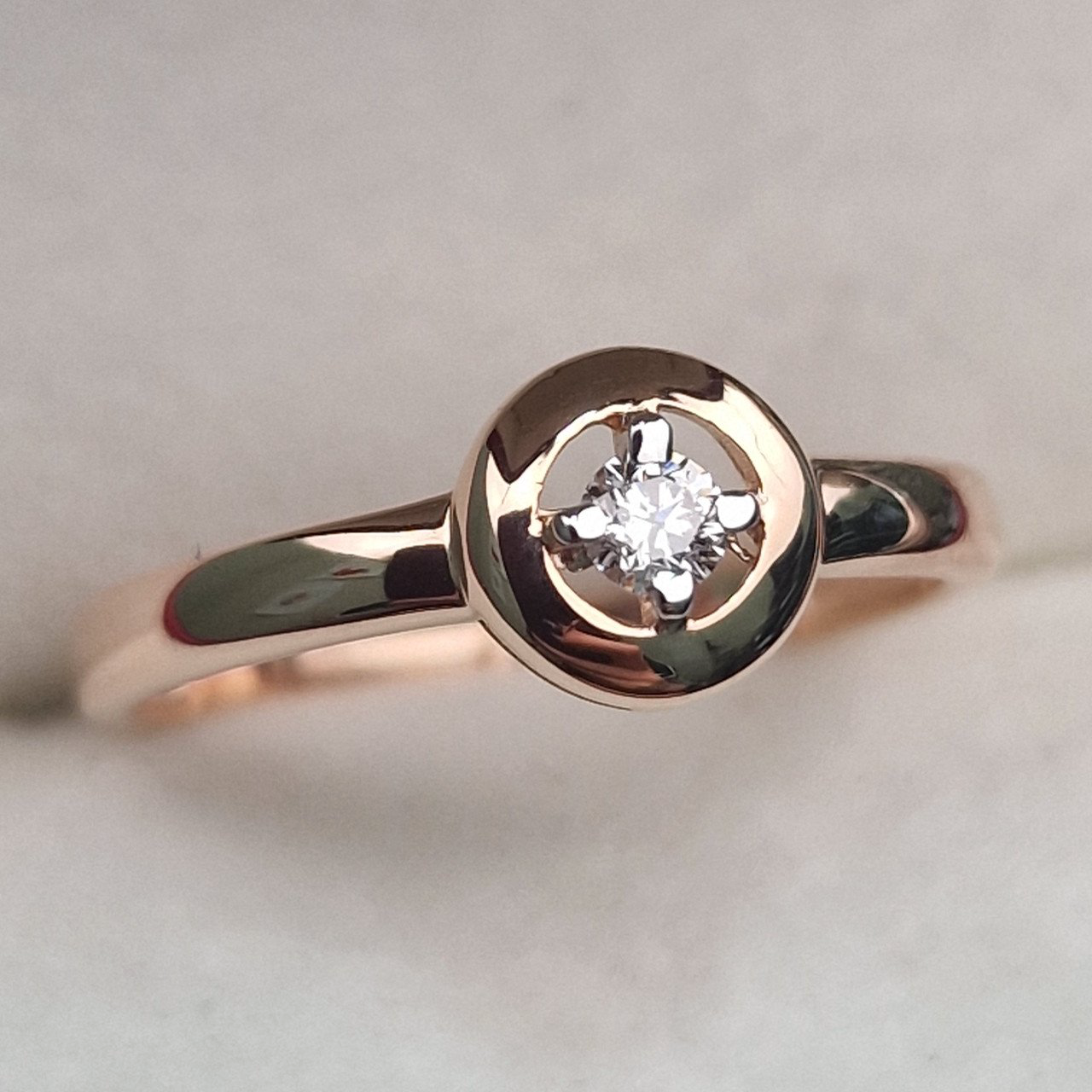 Кольцо Deimantas 100591556 16,5р 1,74гр 0,08ct. купить,NaN