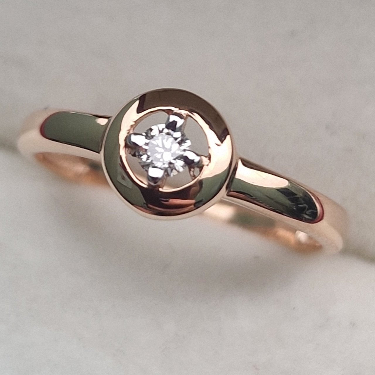 Кольцо Deimantas 100591556 16,5р 1,74гр 0,08ct. купить,NaN
