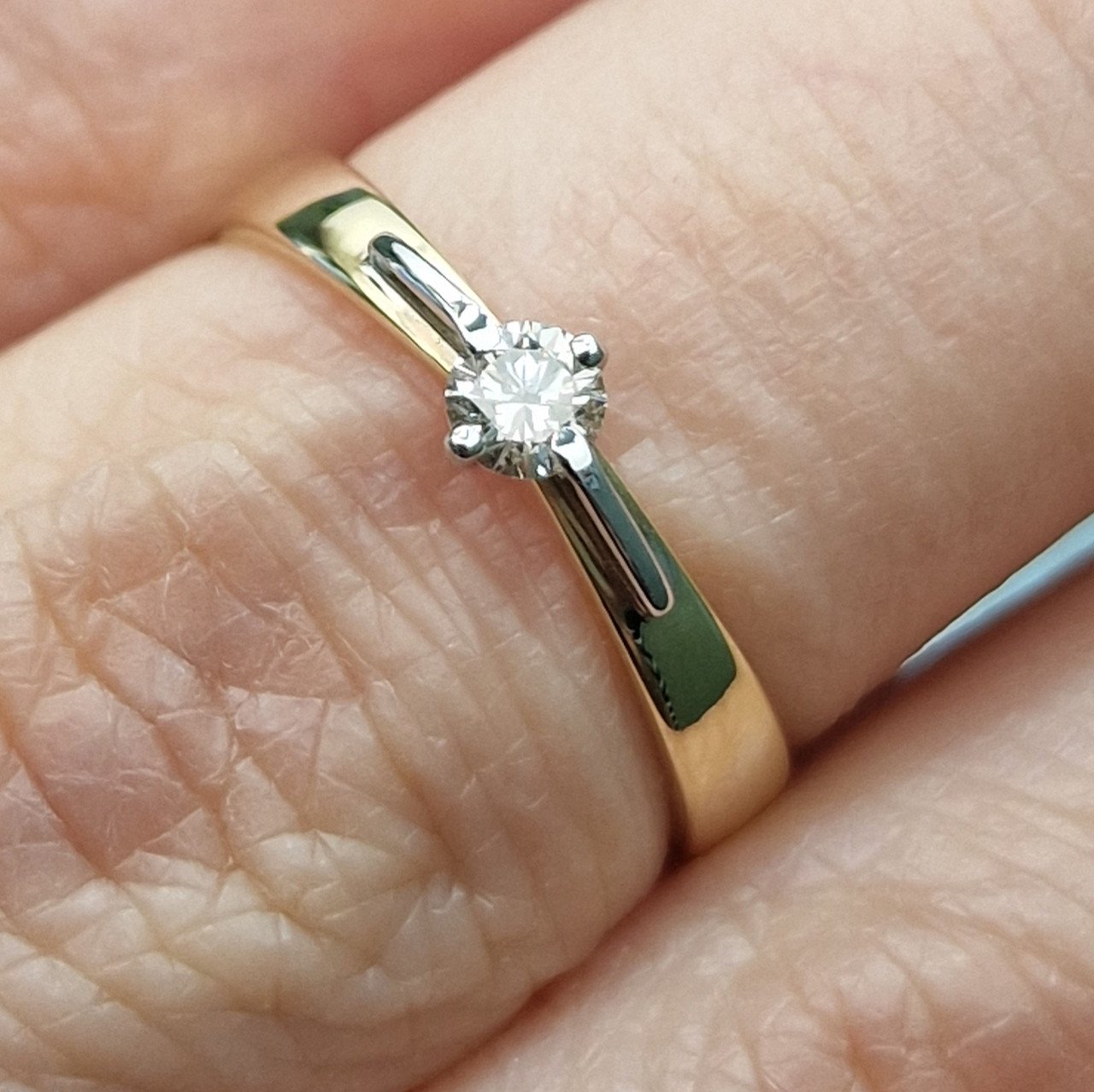 Кольцо Deimantas 100591574 16р 1,07гр 0,124ct. купить,NaN