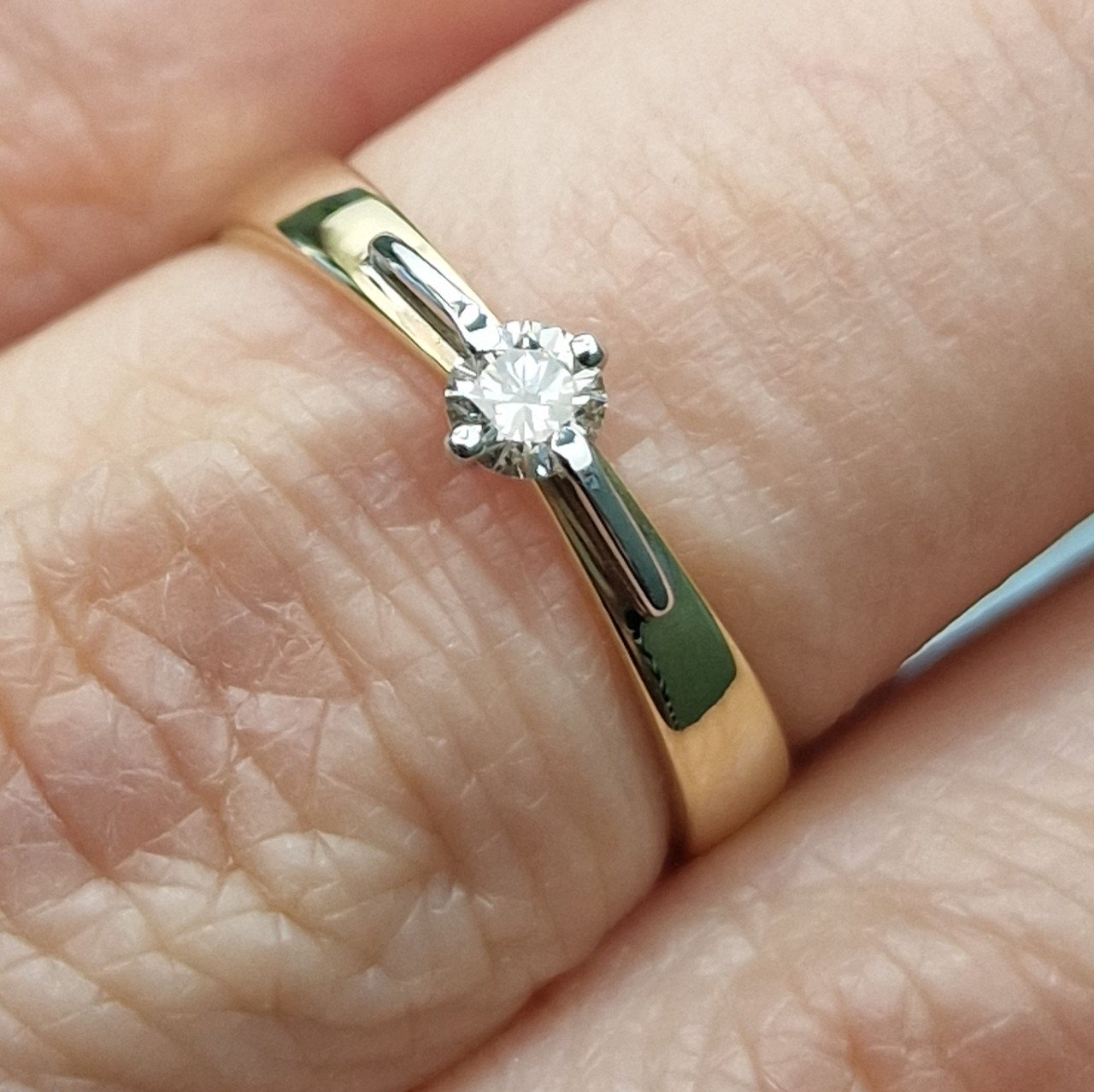 Кольцо Deimantas 100591574 16р 1,07гр 0,124ct. купить,NaN