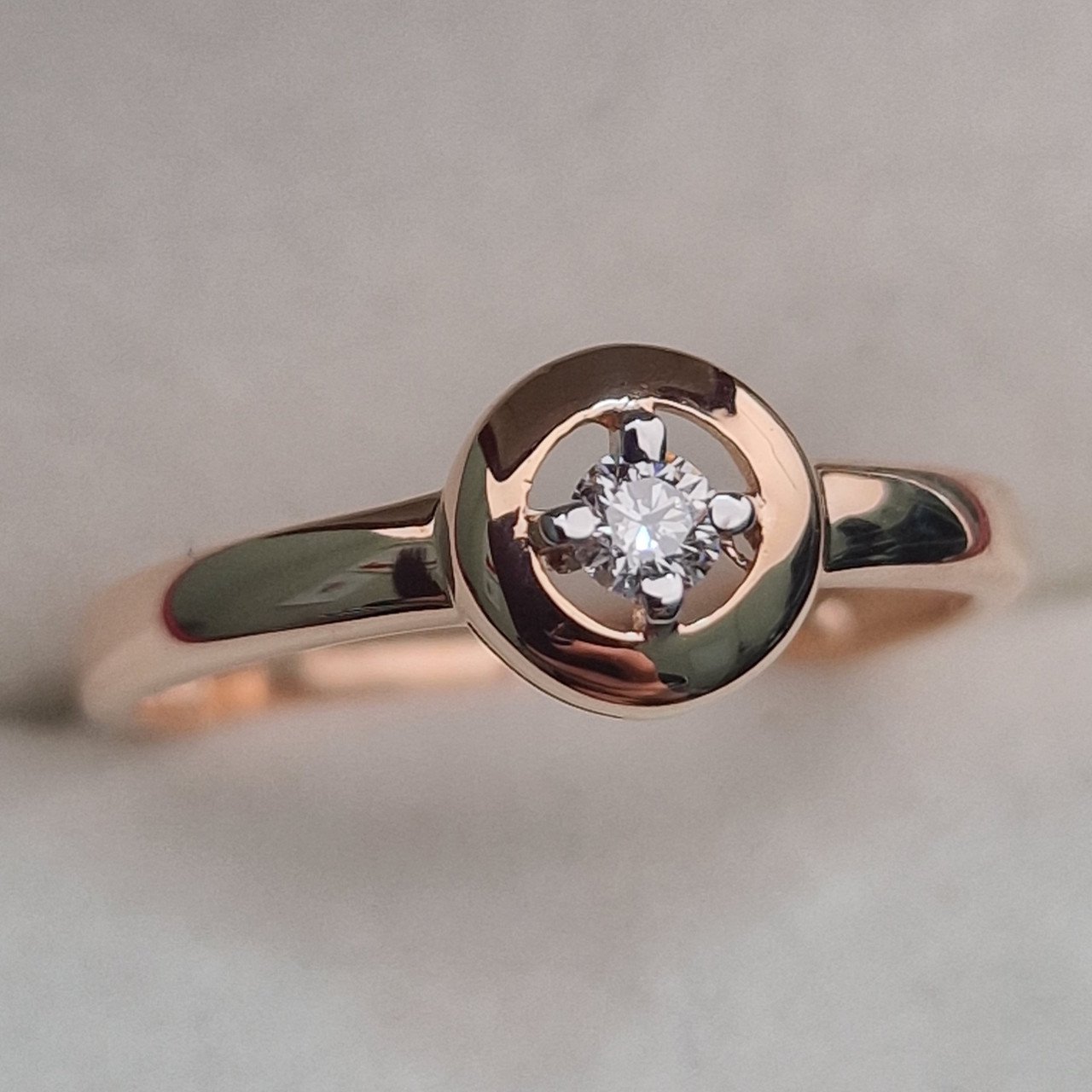 Кольцо Deimantas 100591556 16,5р 1,74гр 0,08ct. купить,NaN