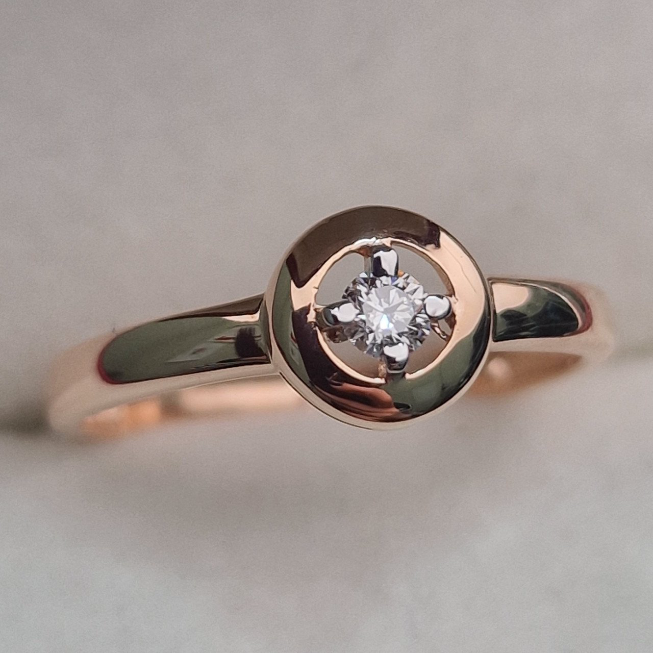 Кольцо Deimantas 100591556 16,5р 1,74гр 0,08ct. купить,NaN