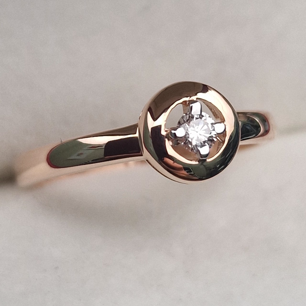 Кольцо Deimantas 100591556 16,5р 1,74гр 0,08ct. купить,NaN