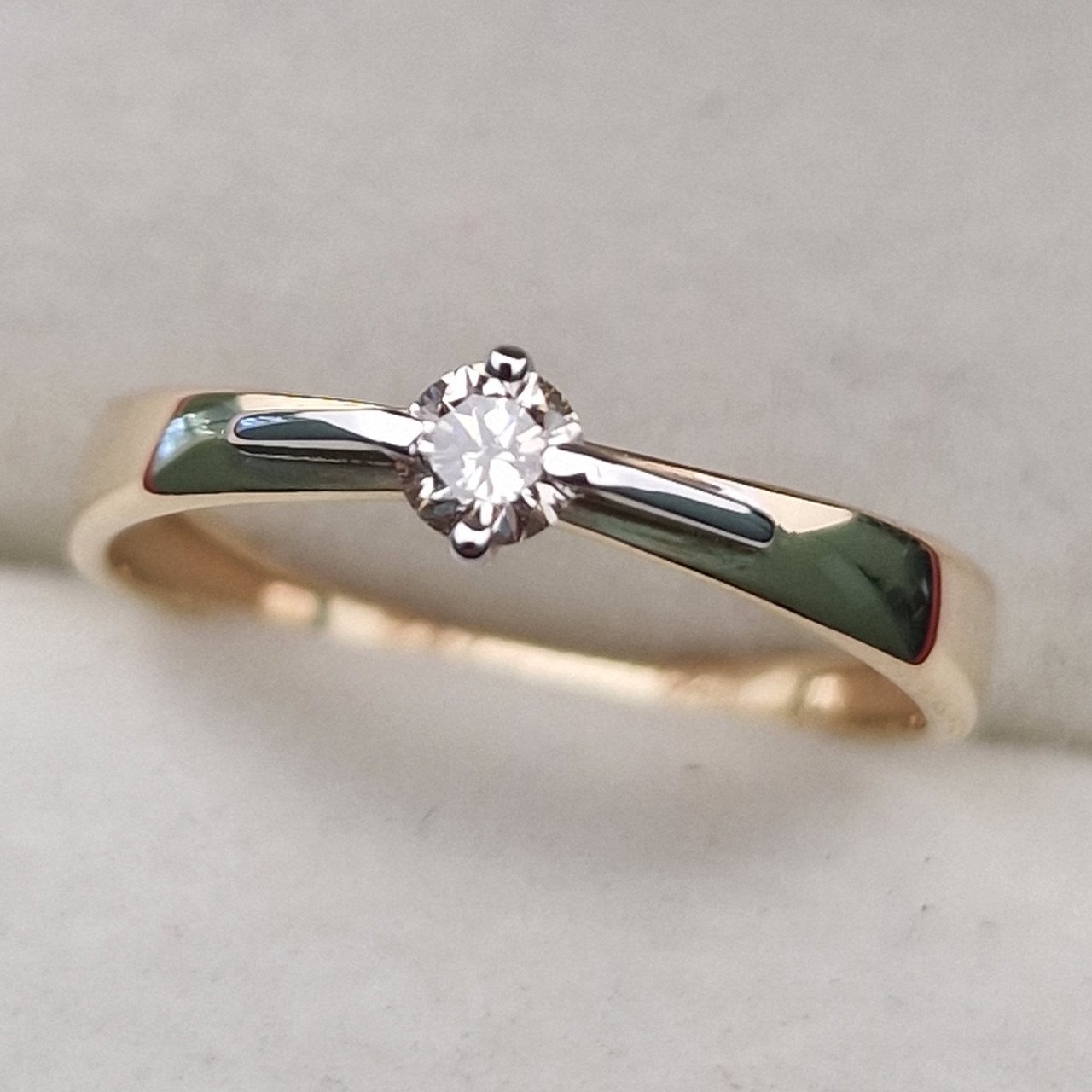 Кольцо Deimantas 100591574 16р 1,07гр 0,124ct. купить,NaN