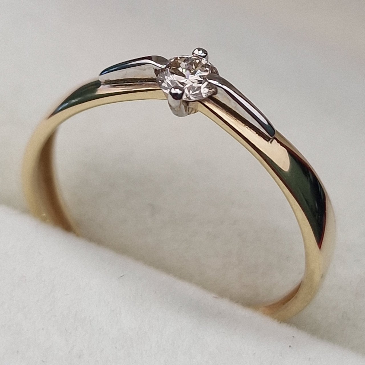 Кольцо Deimantas 100591574 16р 1,07гр 0,124ct. купить,NaN