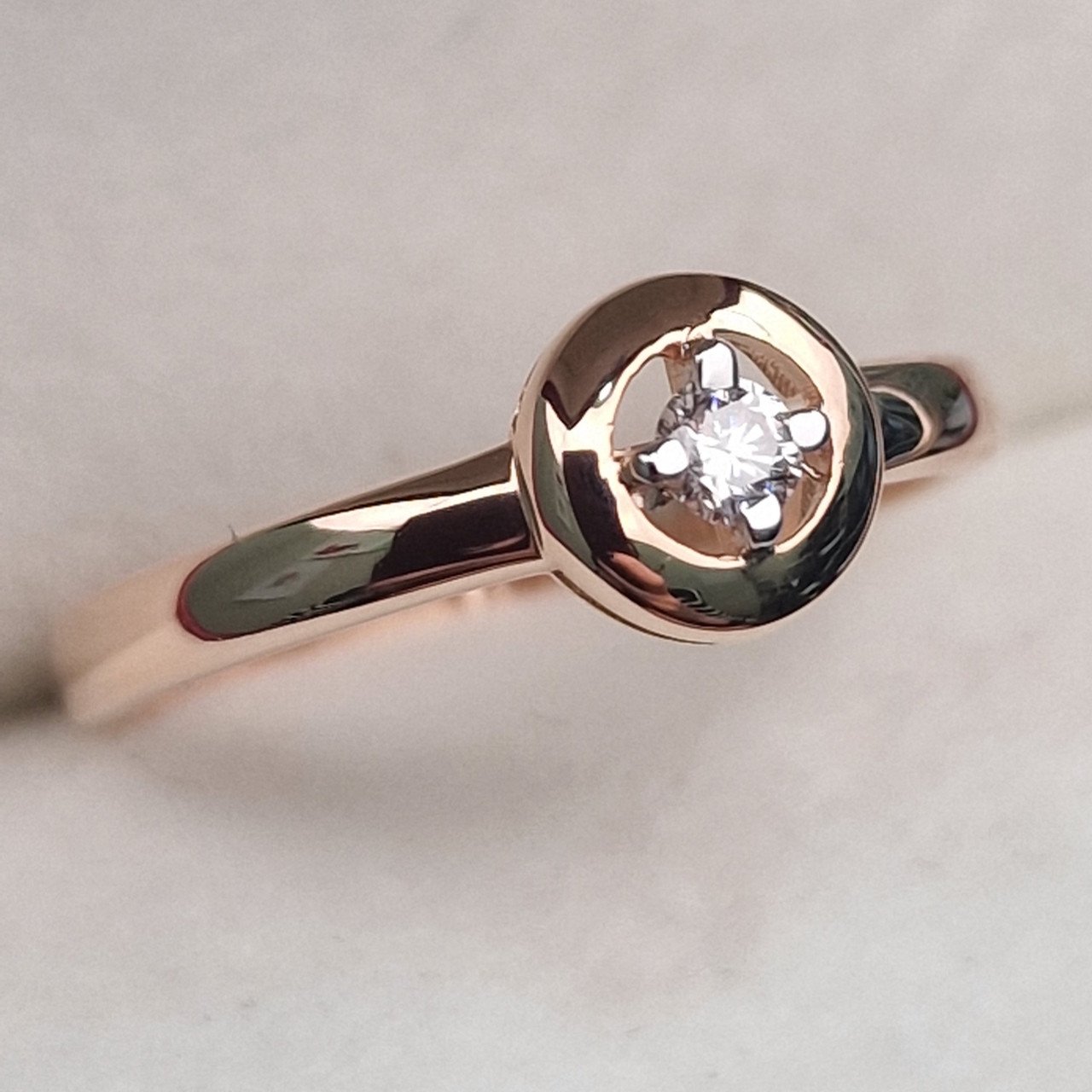 Кольцо Deimantas 100591556 16,5р 1,74гр 0,08ct. купить,NaN