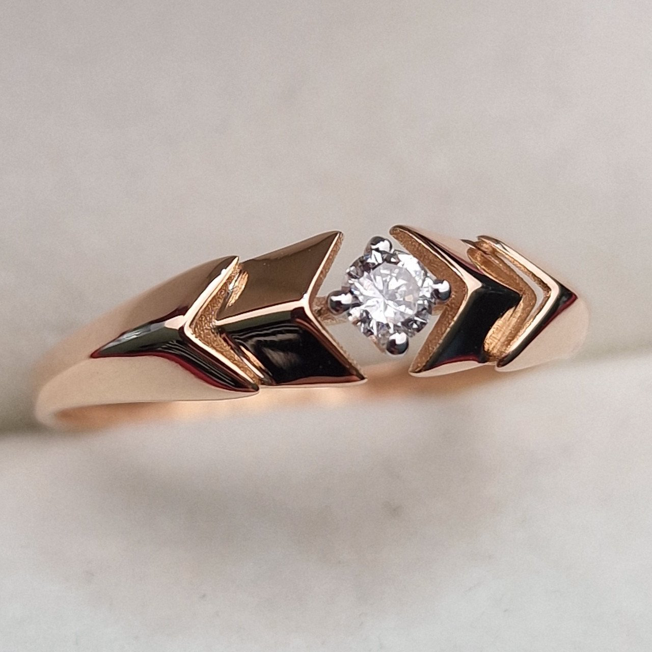 Кольцо Deimantas 100591580 18р 1,16гр 0,11ct. купить,NaN