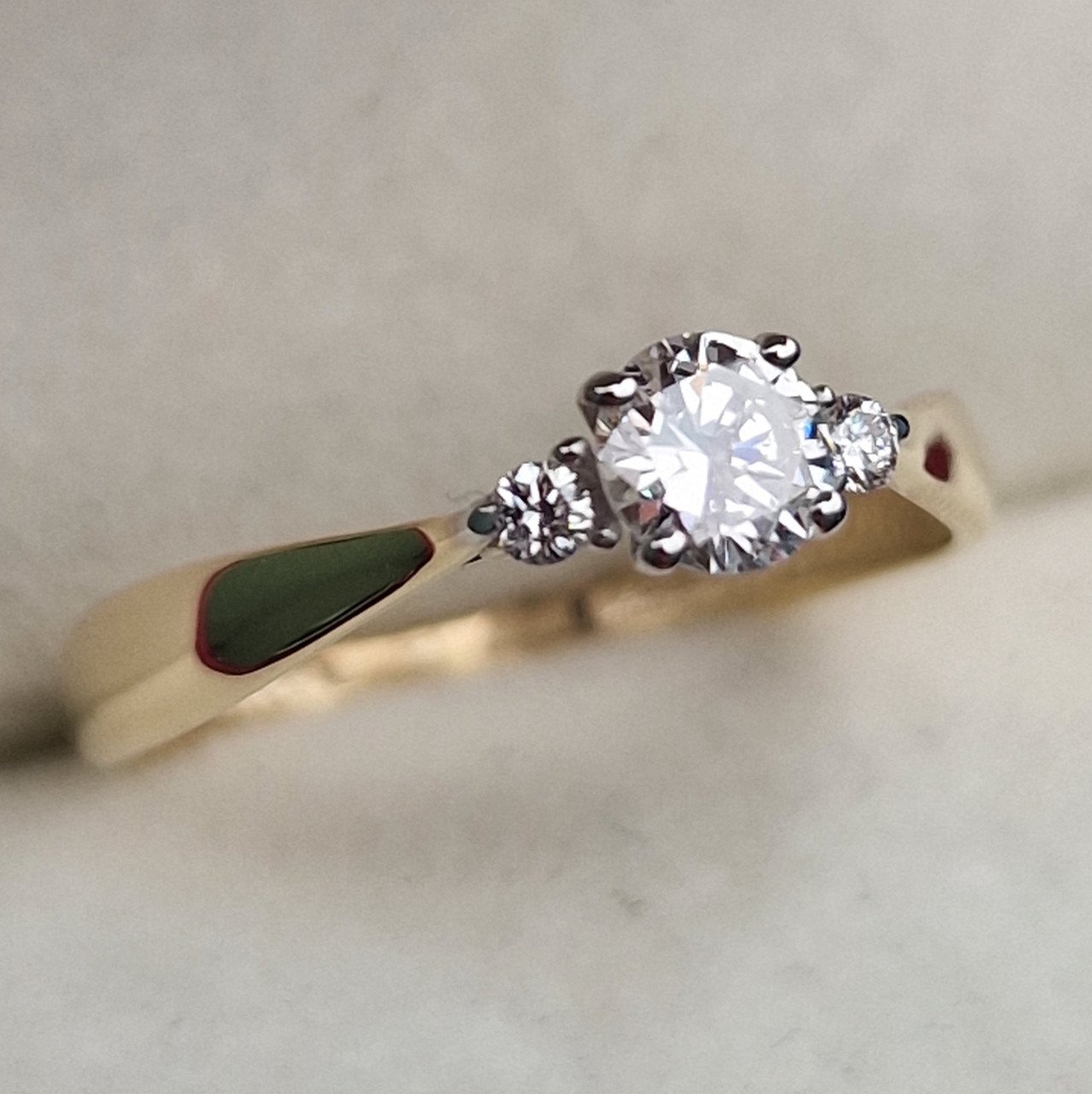 Кольцо Deimantas 100591586 16,5р 1,46гр 0,333ct. купить,NaN