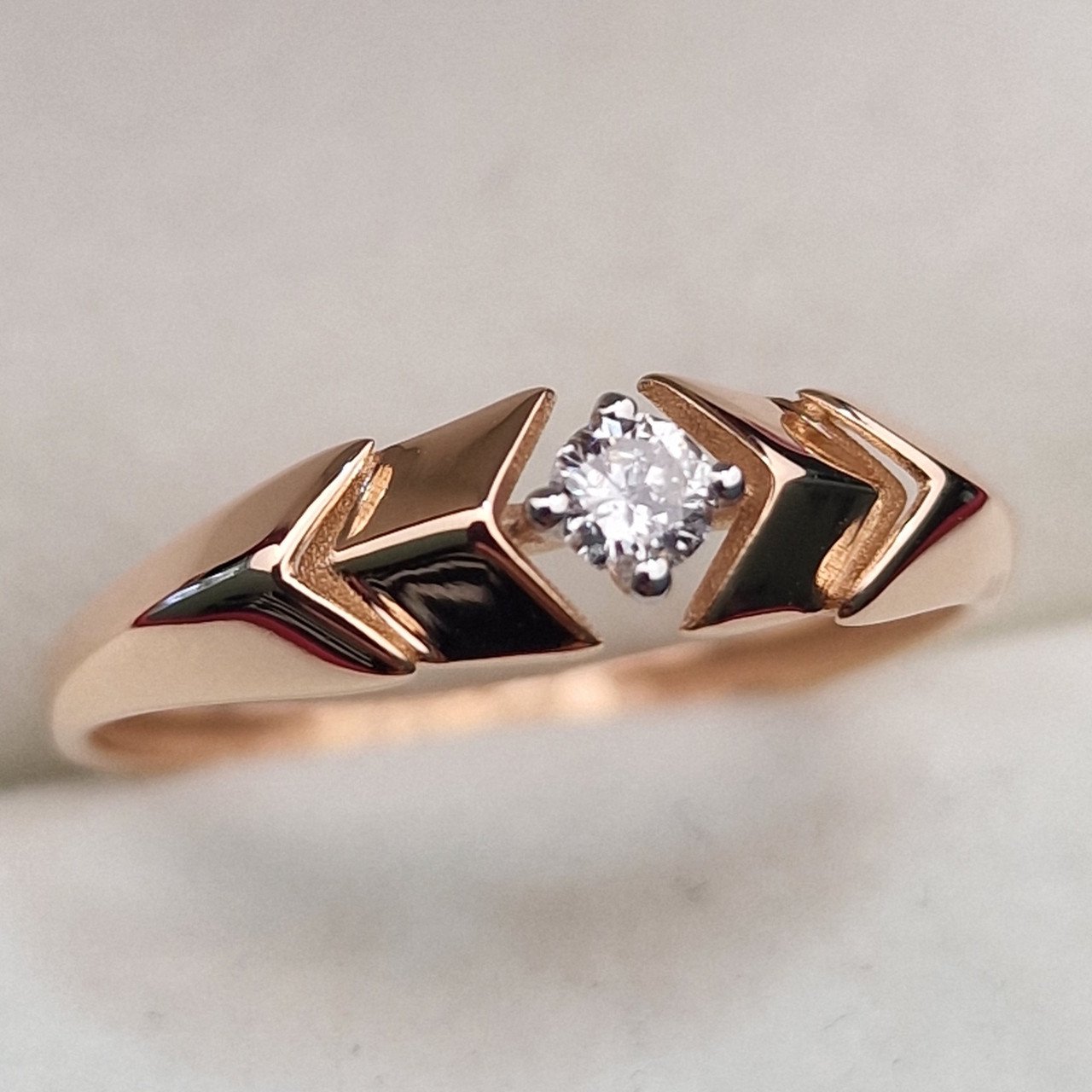 Кольцо Deimantas 100591580 18р 1,16гр 0,11ct. купить,NaN
