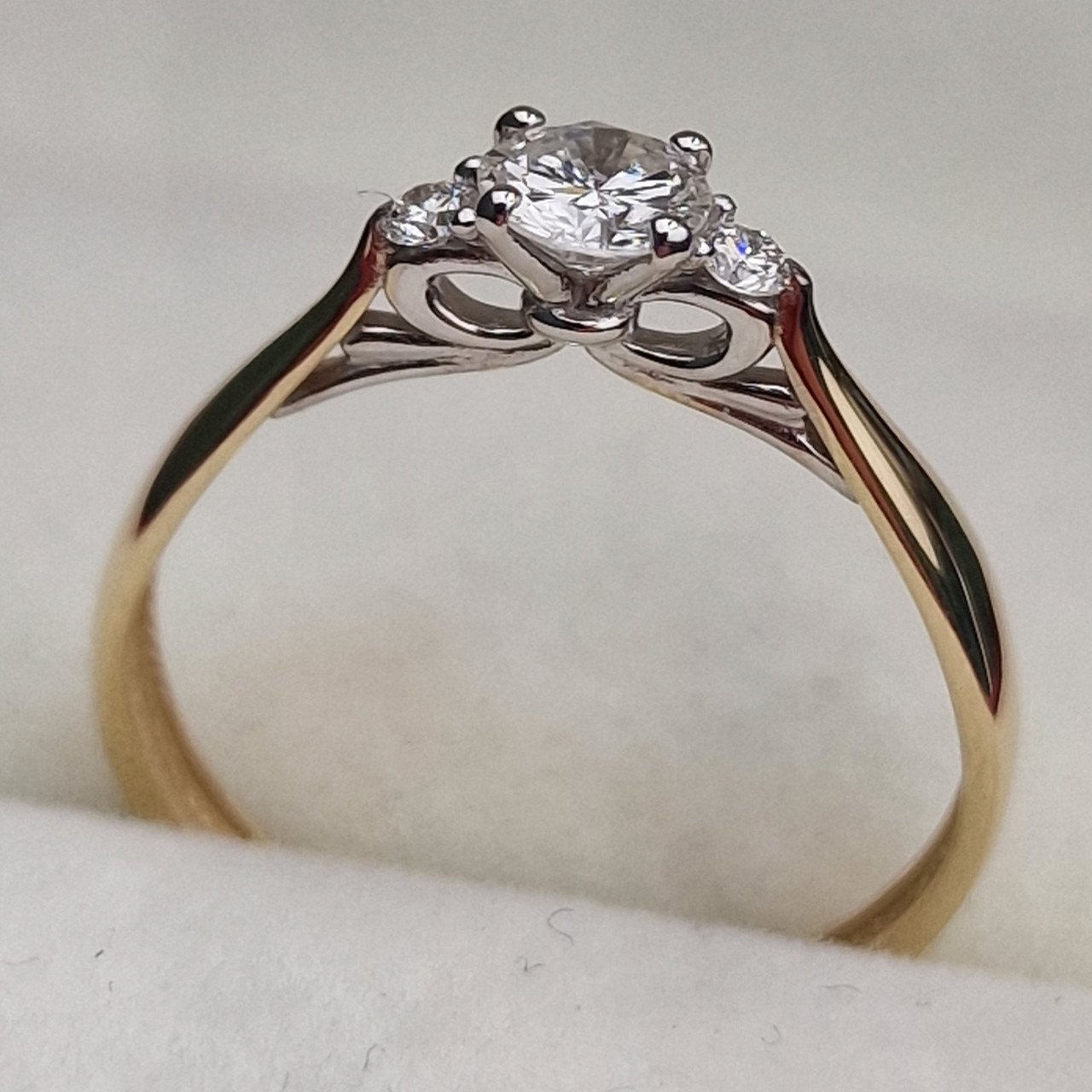 Кольцо Deimantas 100591586 16,5р 1,46гр 0,333ct. купить,NaN