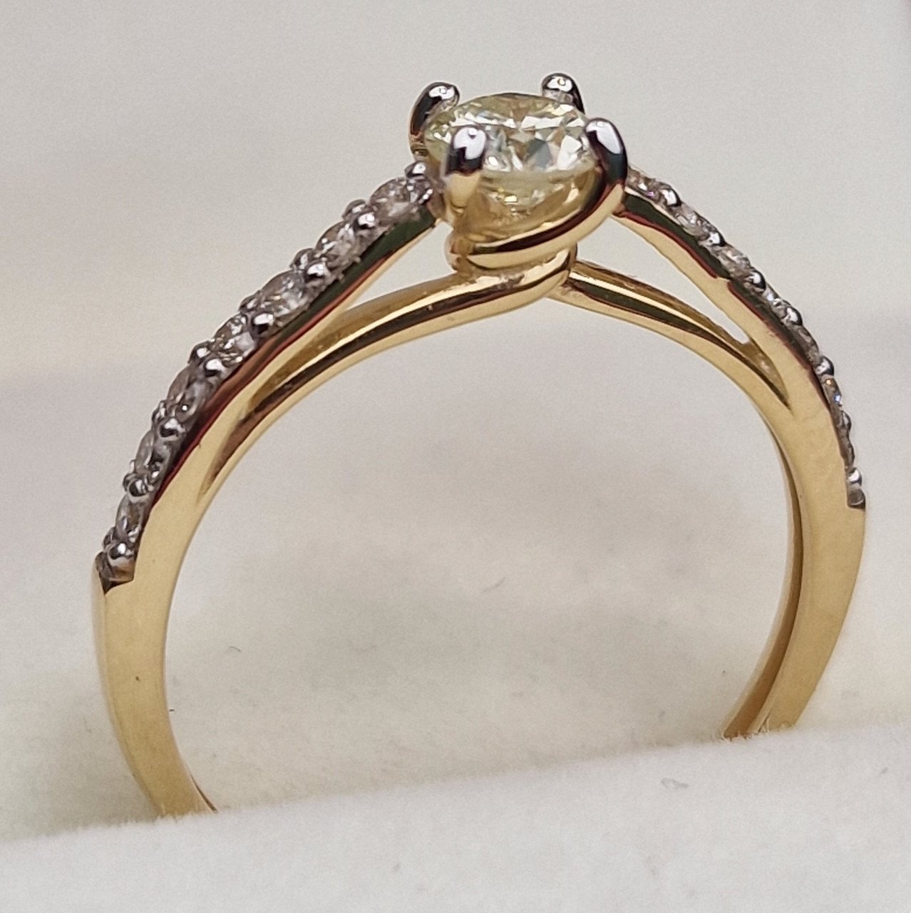 Кольцо Deimantas 100591597 16,5р 1,58гр 0,50ct. купить,NaN
