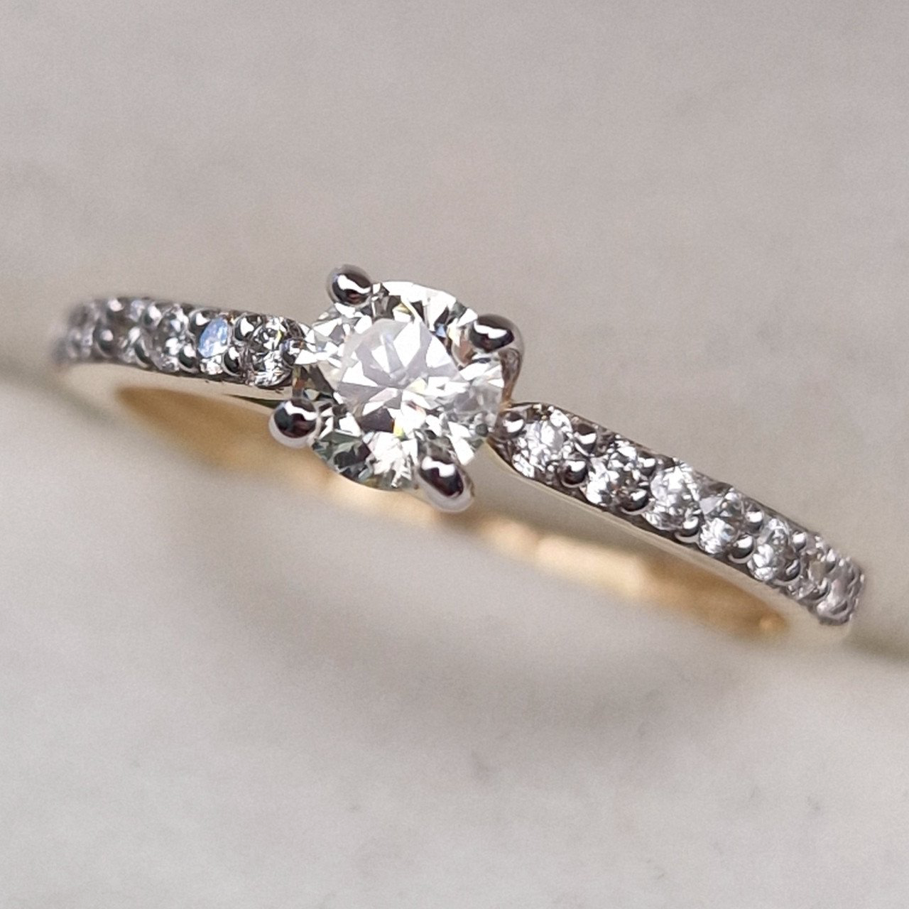 Кольцо Deimantas 100591597 16,5р 1,58гр 0,50ct. купить,NaN