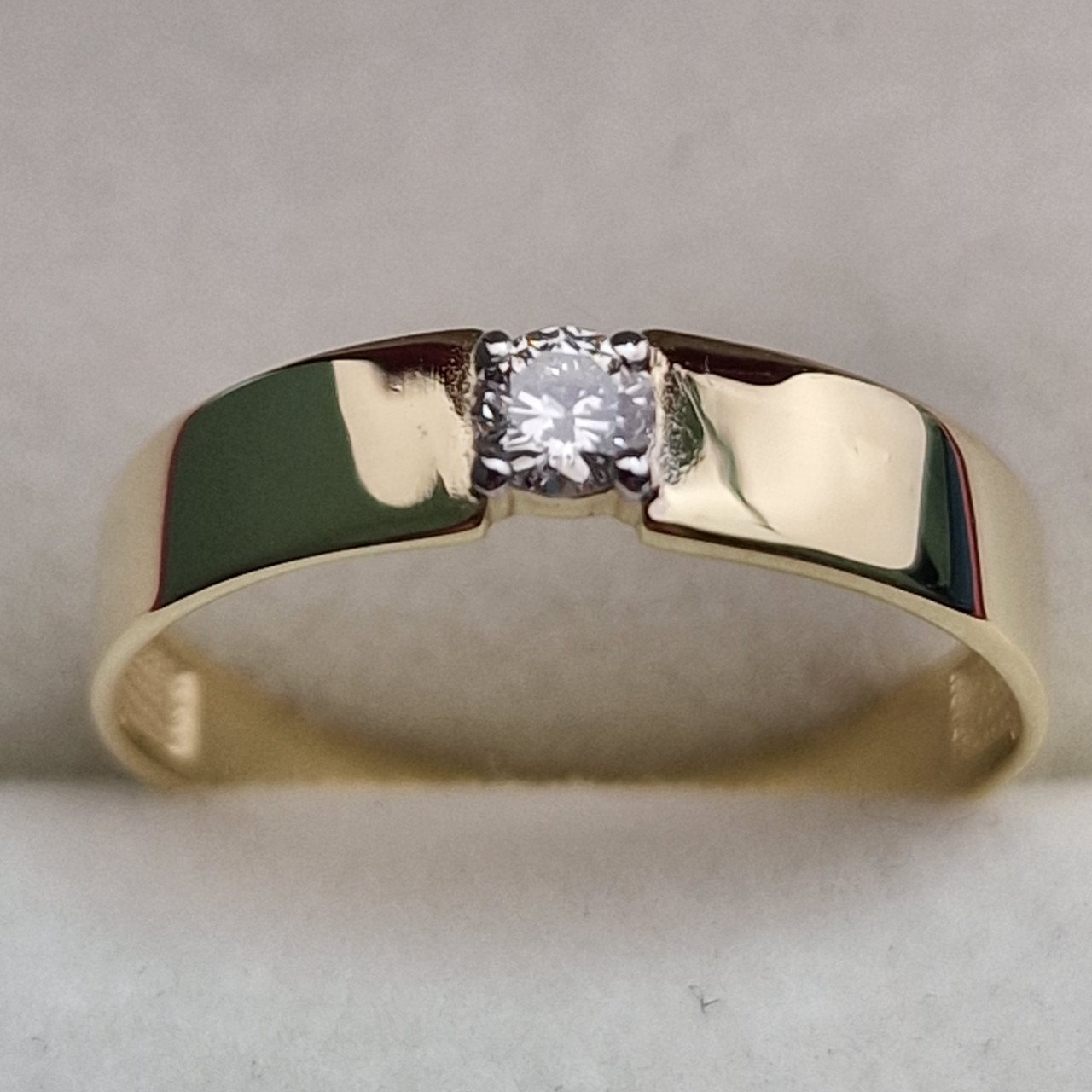 Кольцо Deimantas 100592371 16р 1,36гр 0,10ct. купить,NaN