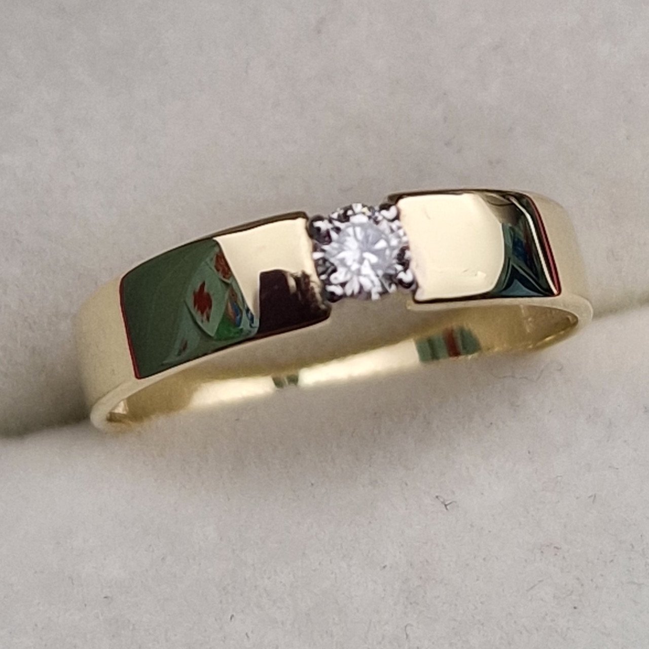 Кольцо Deimantas 100592371 16р 1,36гр 0,10ct. купить,NaN