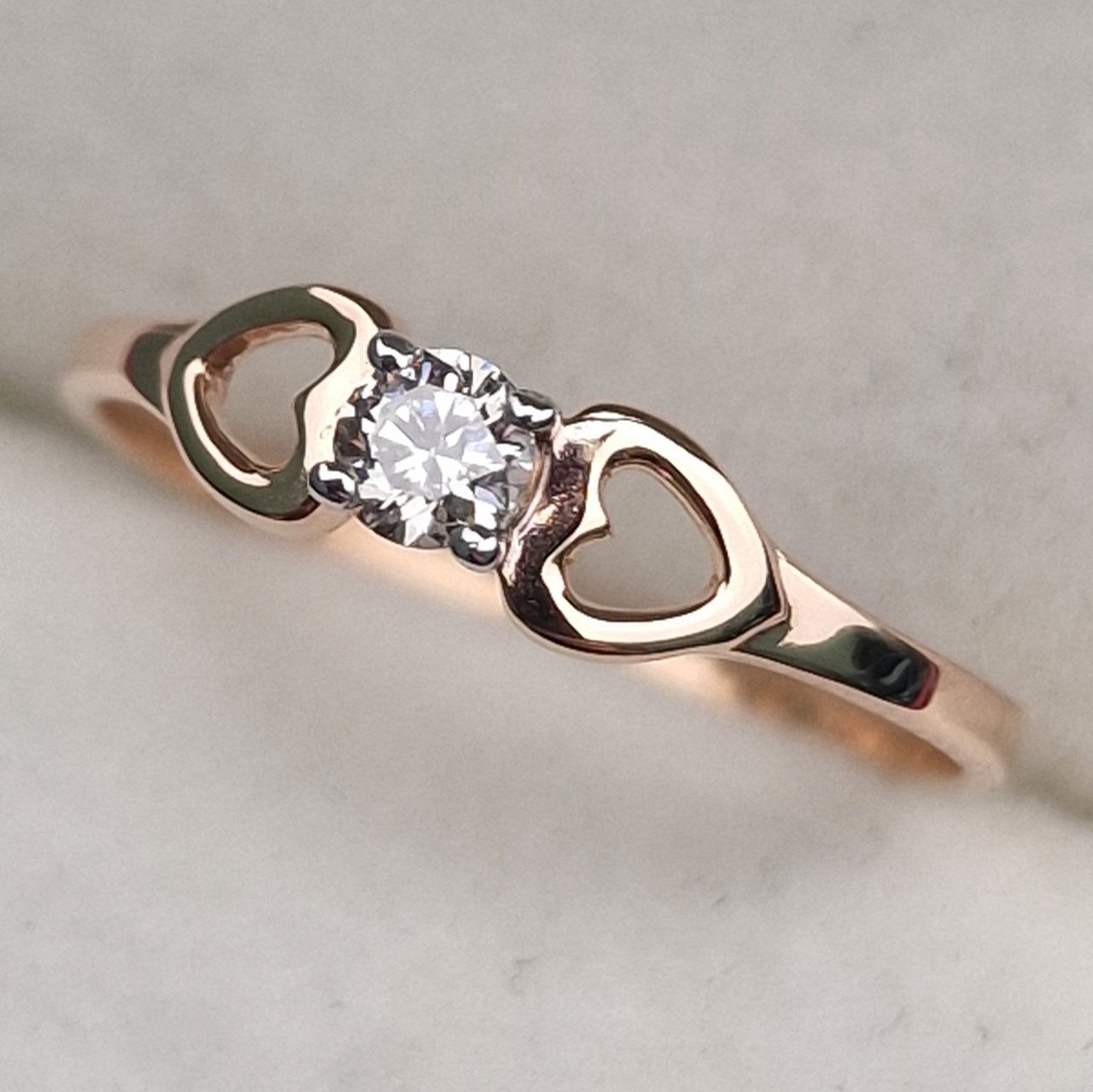 Кольцо Deimantas 100592464 15,5р 0,82гр 0,108ct. купить,NaN