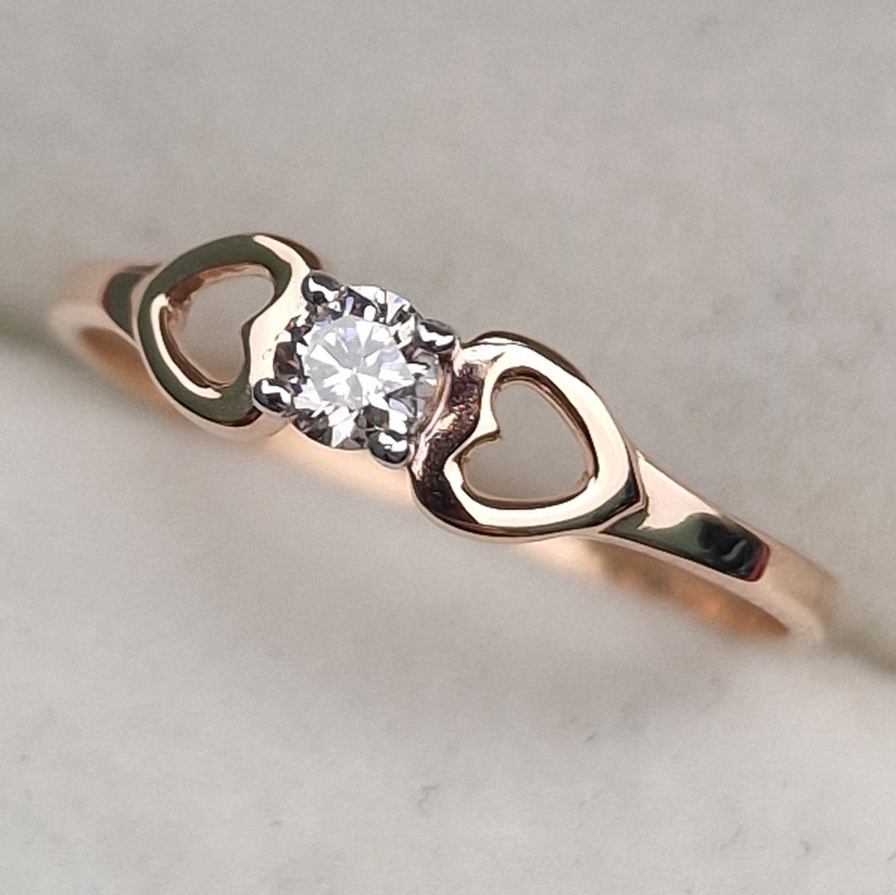 Кольцо Deimantas 100592464 15,5р 0,82гр 0,108ct. купить,NaN