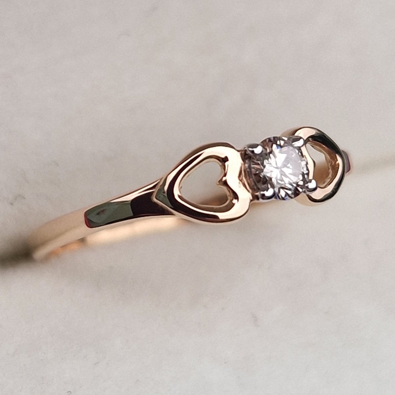 Кольцо Deimantas 100592464 15,5р 0,82гр 0,108ct. купить,NaN