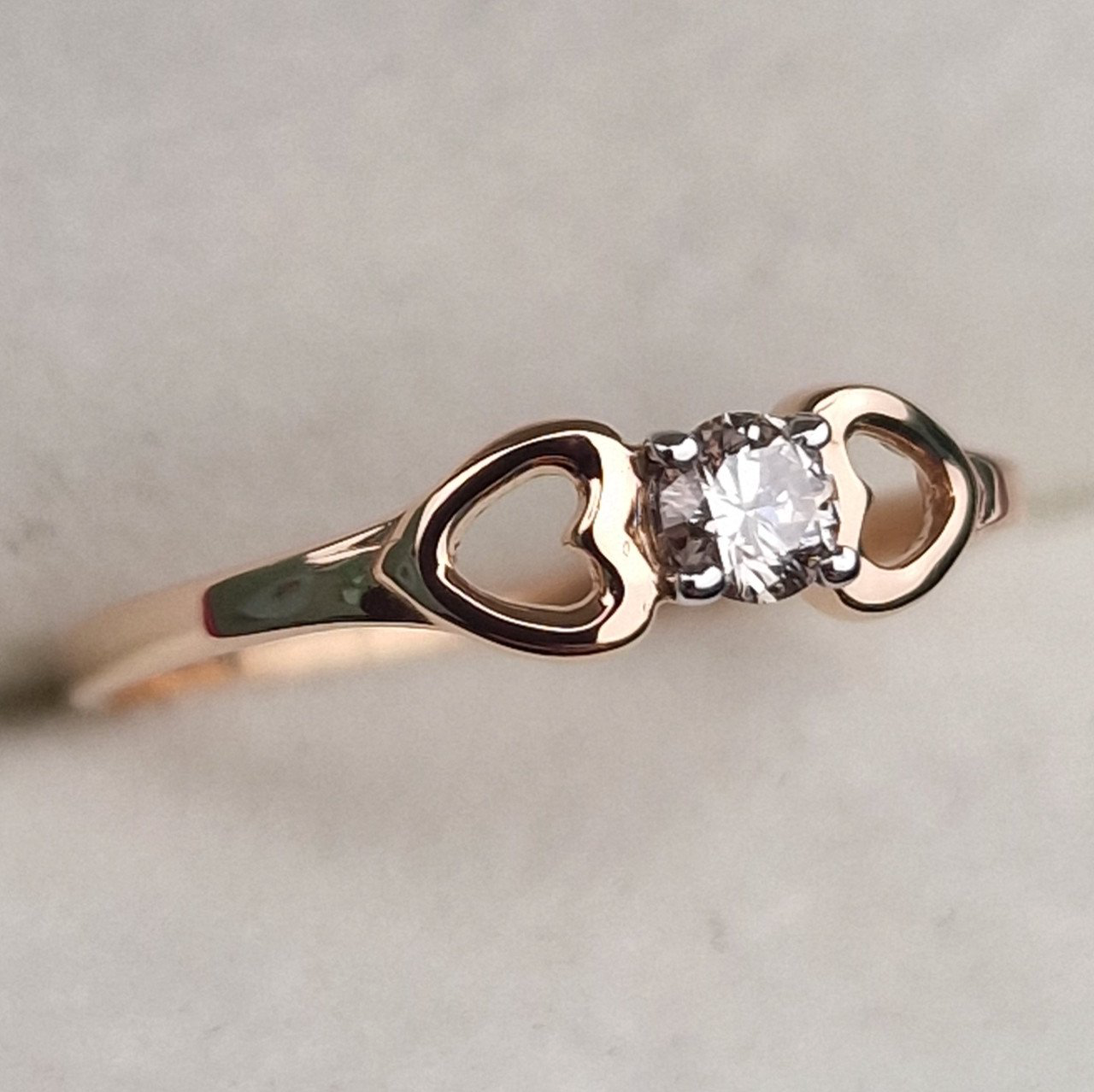 Кольцо Deimantas 100592464 15,5р 0,82гр 0,108ct. купить,NaN