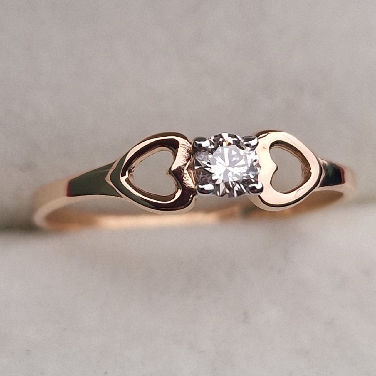 Кольцо Deimantas 100592464 15,5р 0,82гр 0,108ct. купить,NaN