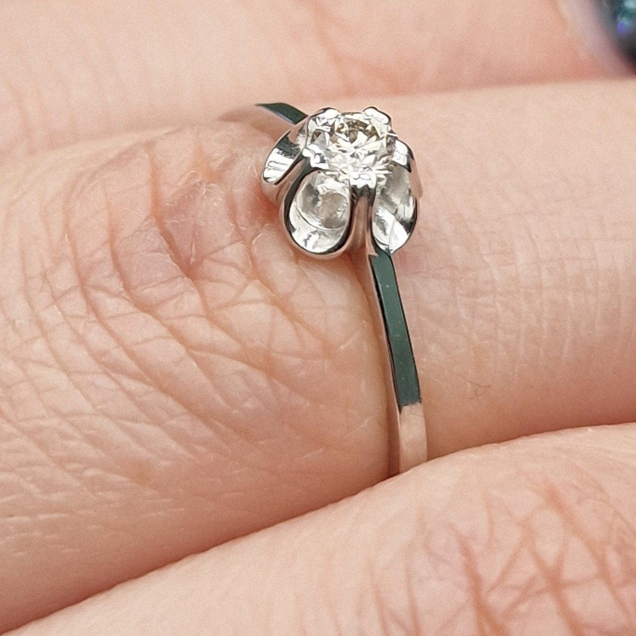Кольцо Deimantas 100592467 16,5р 1,34гр 0,124ct. купить,NaN