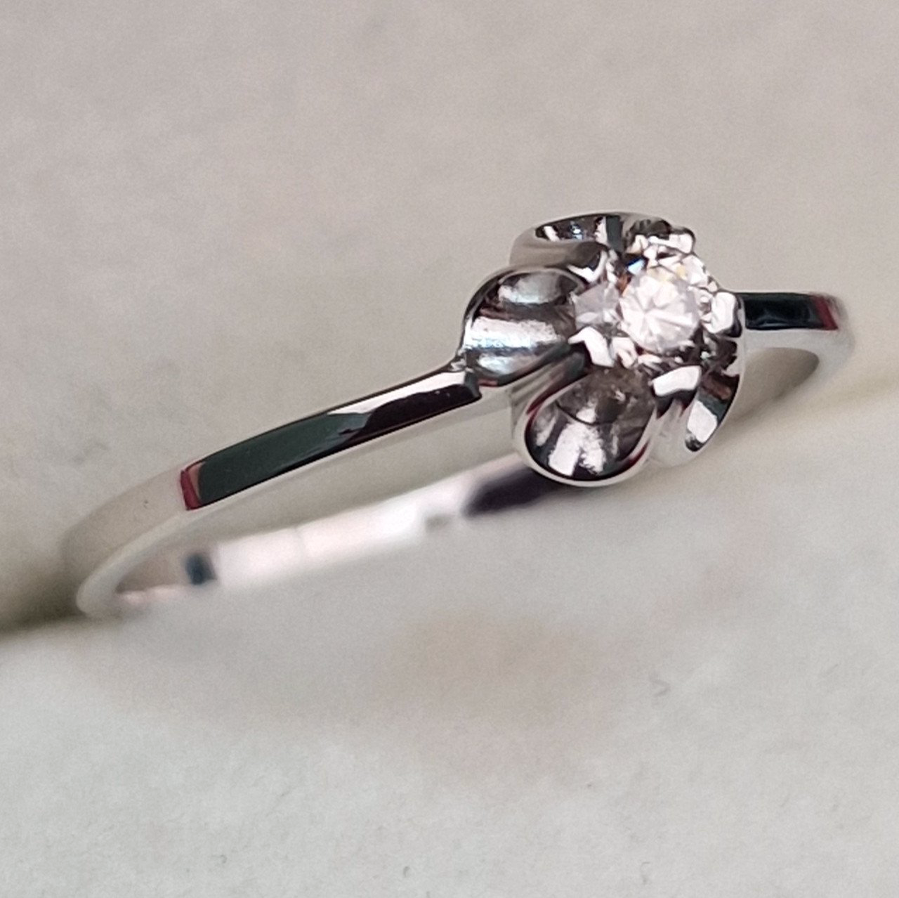 Кольцо Deimantas 100592467 16,5р 1,34гр 0,124ct. купить,NaN