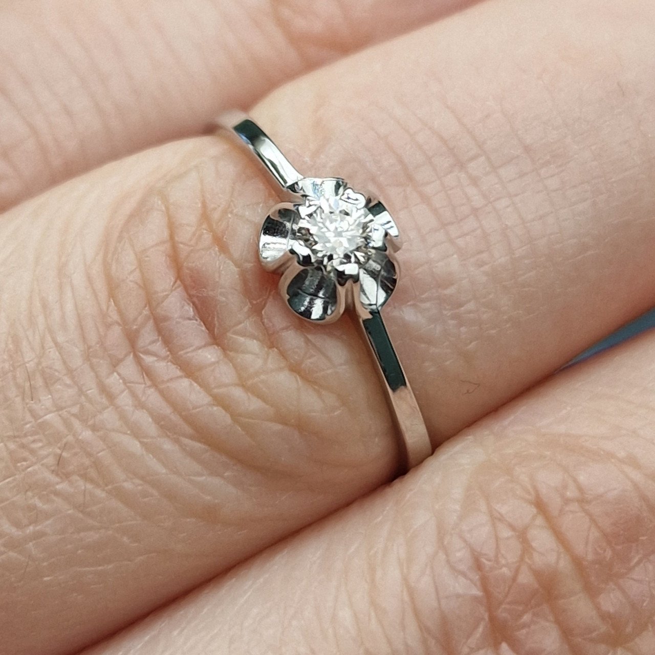 Кольцо Deimantas 100592467 16,5р 1,34гр 0,124ct. купить,NaN