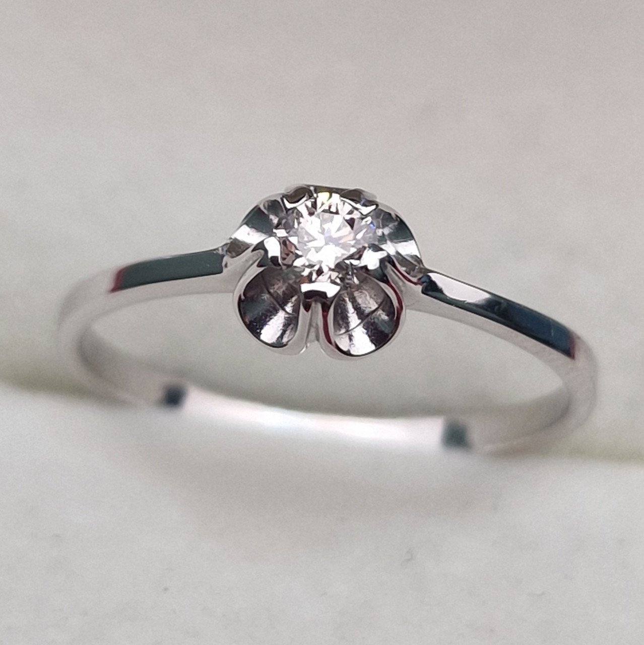 Кольцо Deimantas 100592467 16,5р 1,34гр 0,124ct. купить,NaN