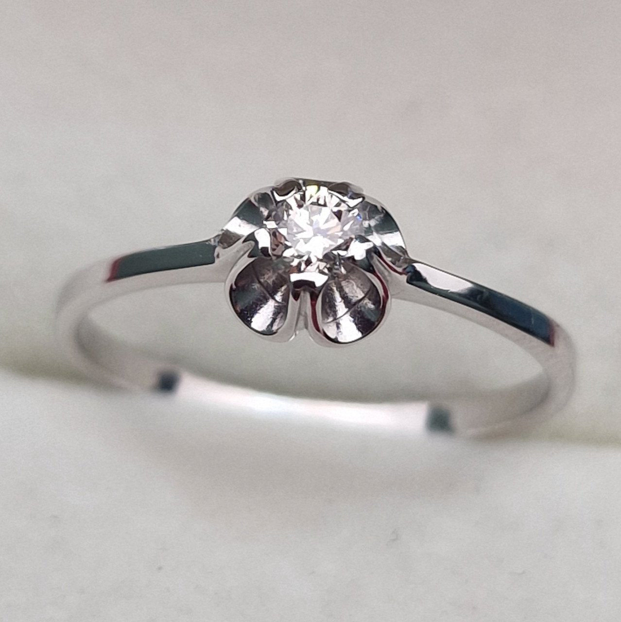Кольцо Deimantas 100592467 16,5р 1,34гр 0,124ct. купить,NaN