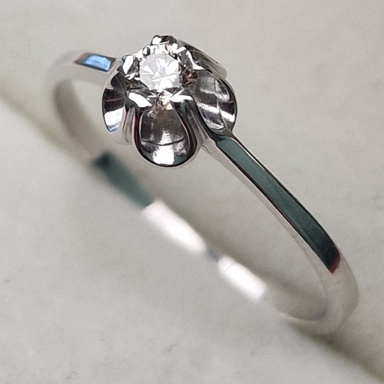 Кольцо Deimantas 100592467 16,5р 1,34гр 0,124ct. купить,NaN