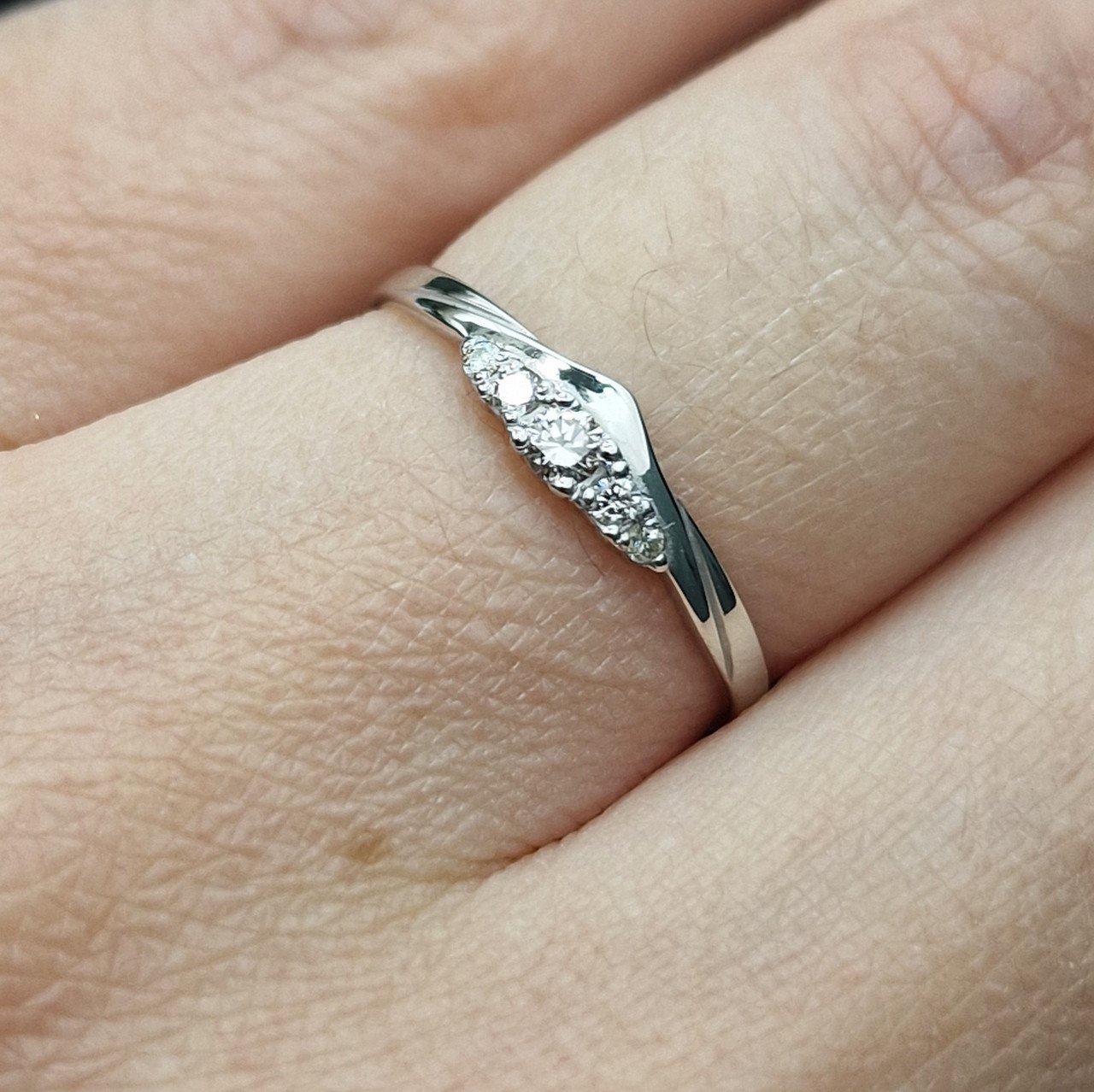 Кольцо Deimantas 100592484 16,5р 0,93гр 0,1ct. купить,NaN
