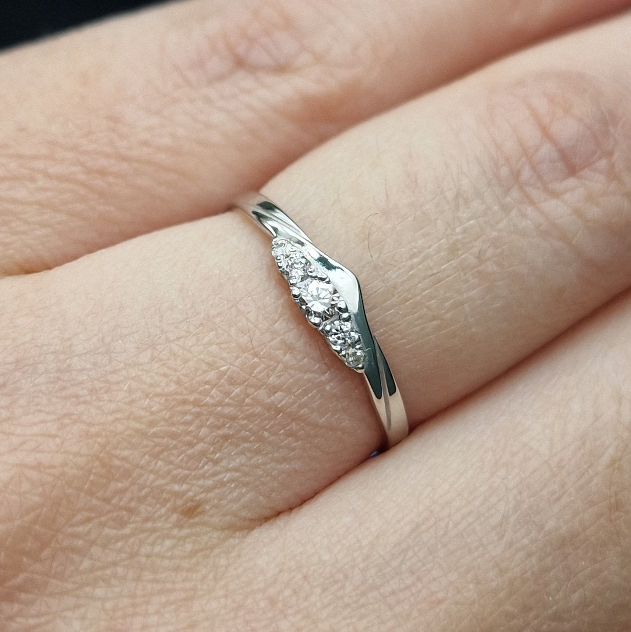 Кольцо Deimantas 100592484 16,5р 0,93гр 0,1ct. купить,NaN
