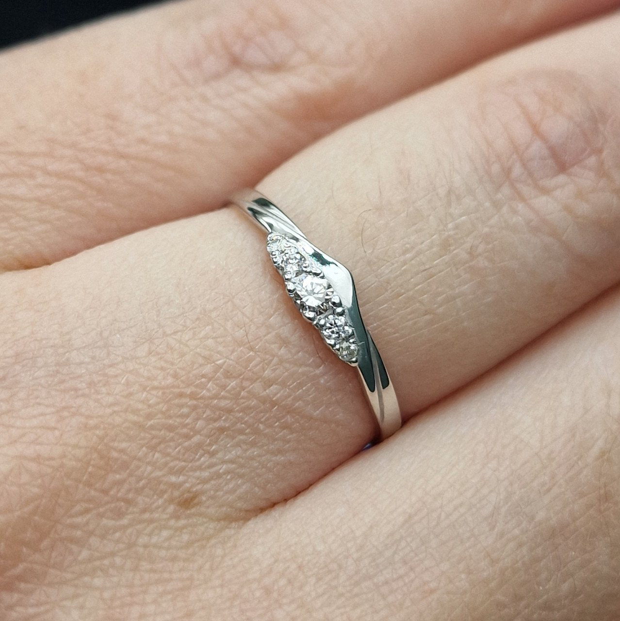Кольцо Deimantas 100592484 16,5р 0,93гр 0,1ct. купить,NaN