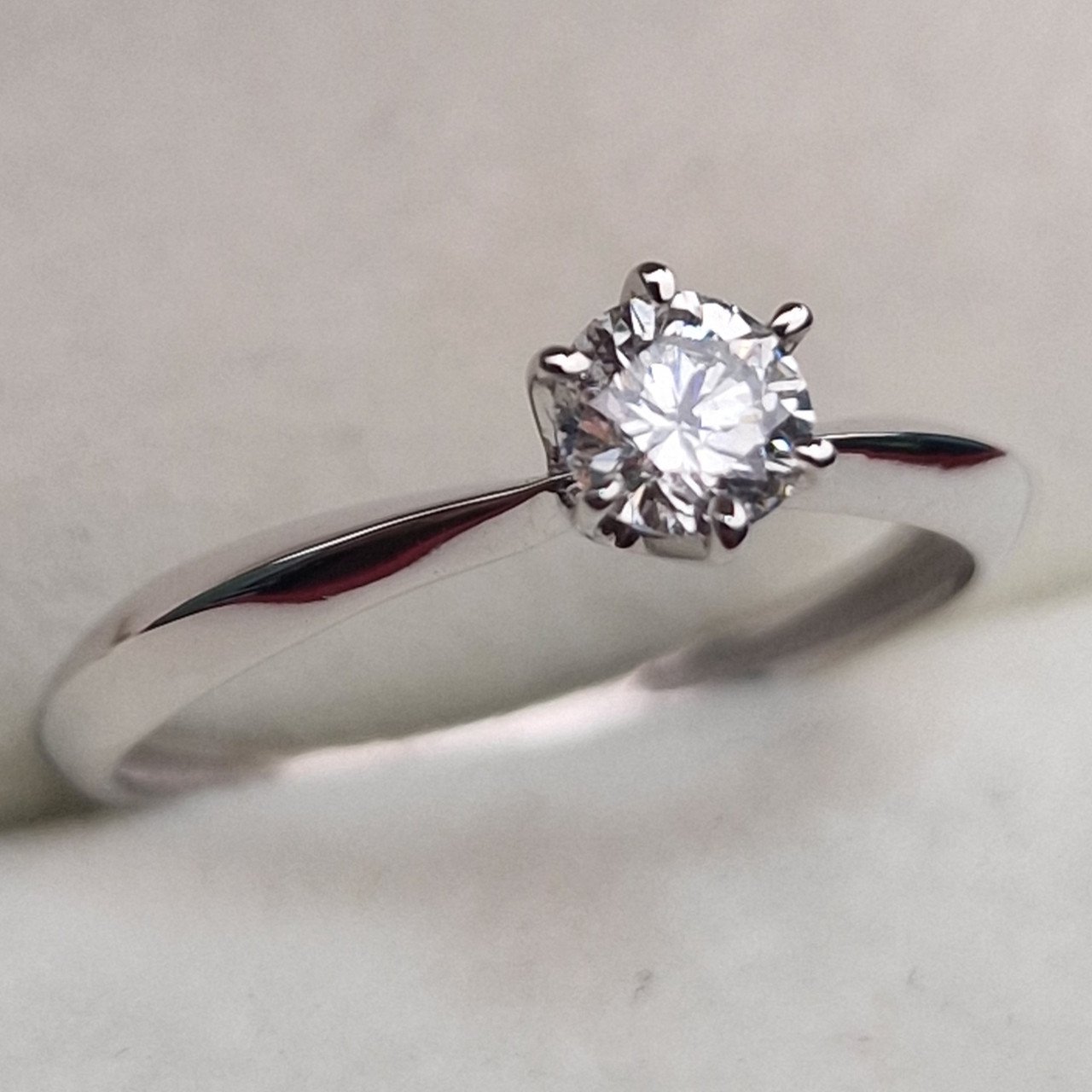Кольцо Deimantas 100592524 16р 1,05гр 0,286ct. купить,NaN