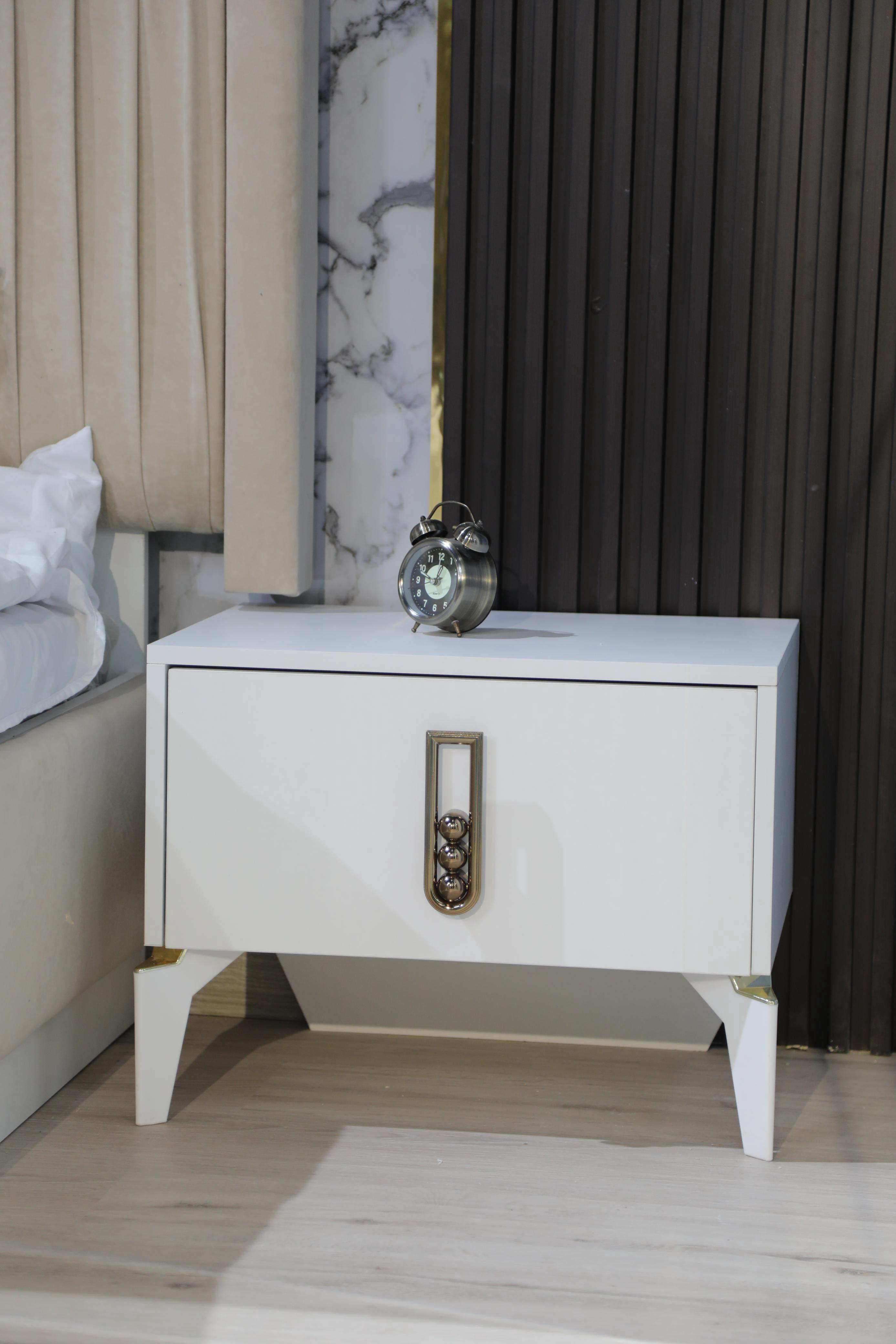Гарнитур спальный Mebel Luxe София бело-бежевый купить,NaN