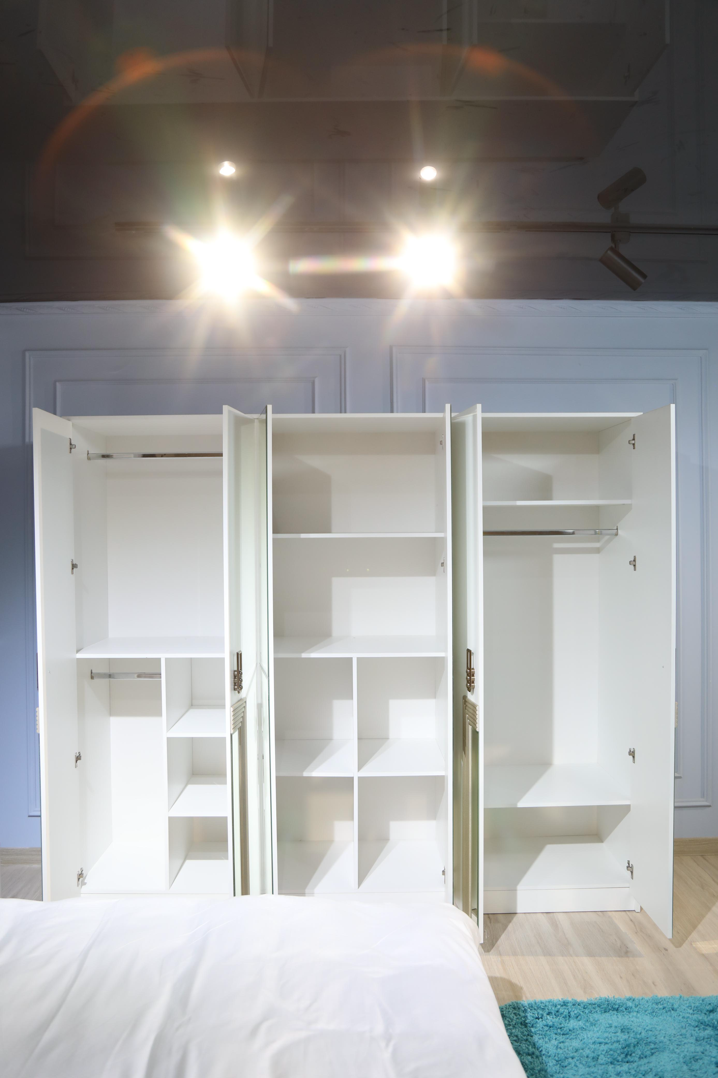 Гарнитур спальный Mebel Luxe София бело-бежевый купить,NaN