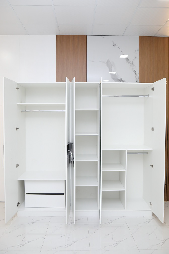 Гарнитур спальный Mebel Luxe Моника серо-белый с золотом купить,NaN